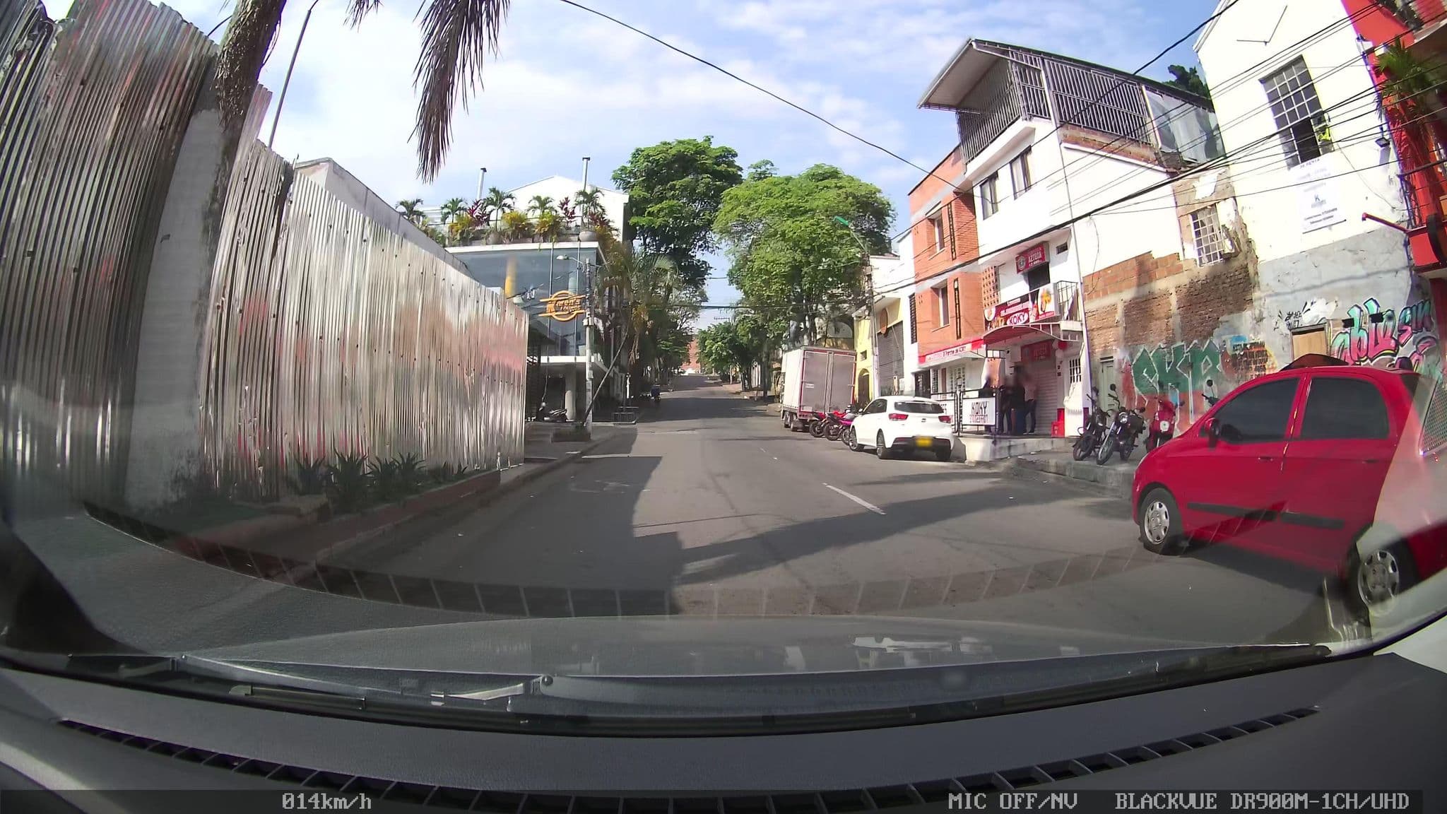 Street view near Hotel Plaza Mayor, Cali — © kaart_2 (CC BY-SA · Mapillary)