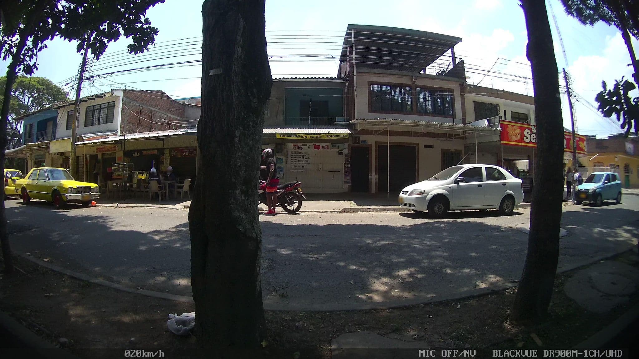 Street view near secretos, Cali — © kaart5 (CC BY-SA · Mapillary)