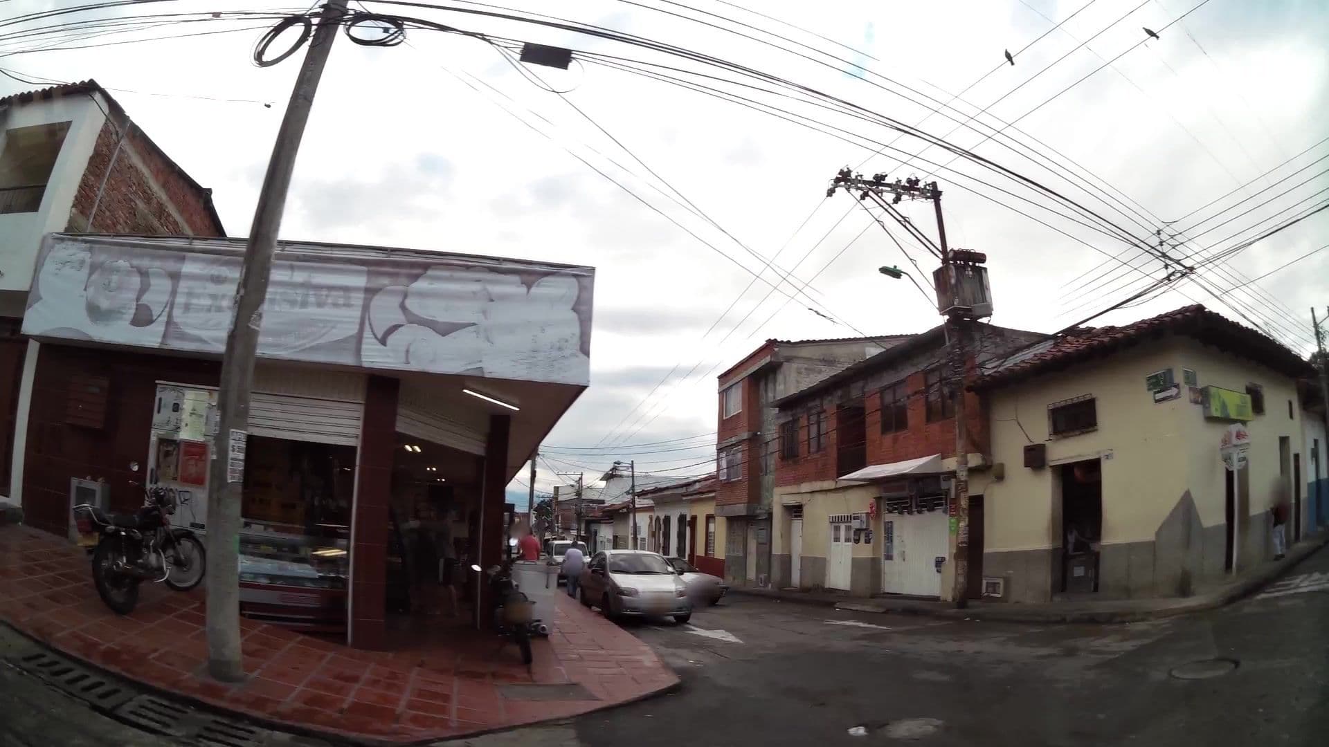 Street view near Hostal Casa Amarilla, Cali — © kaartcam (CC BY-SA · Mapillary)