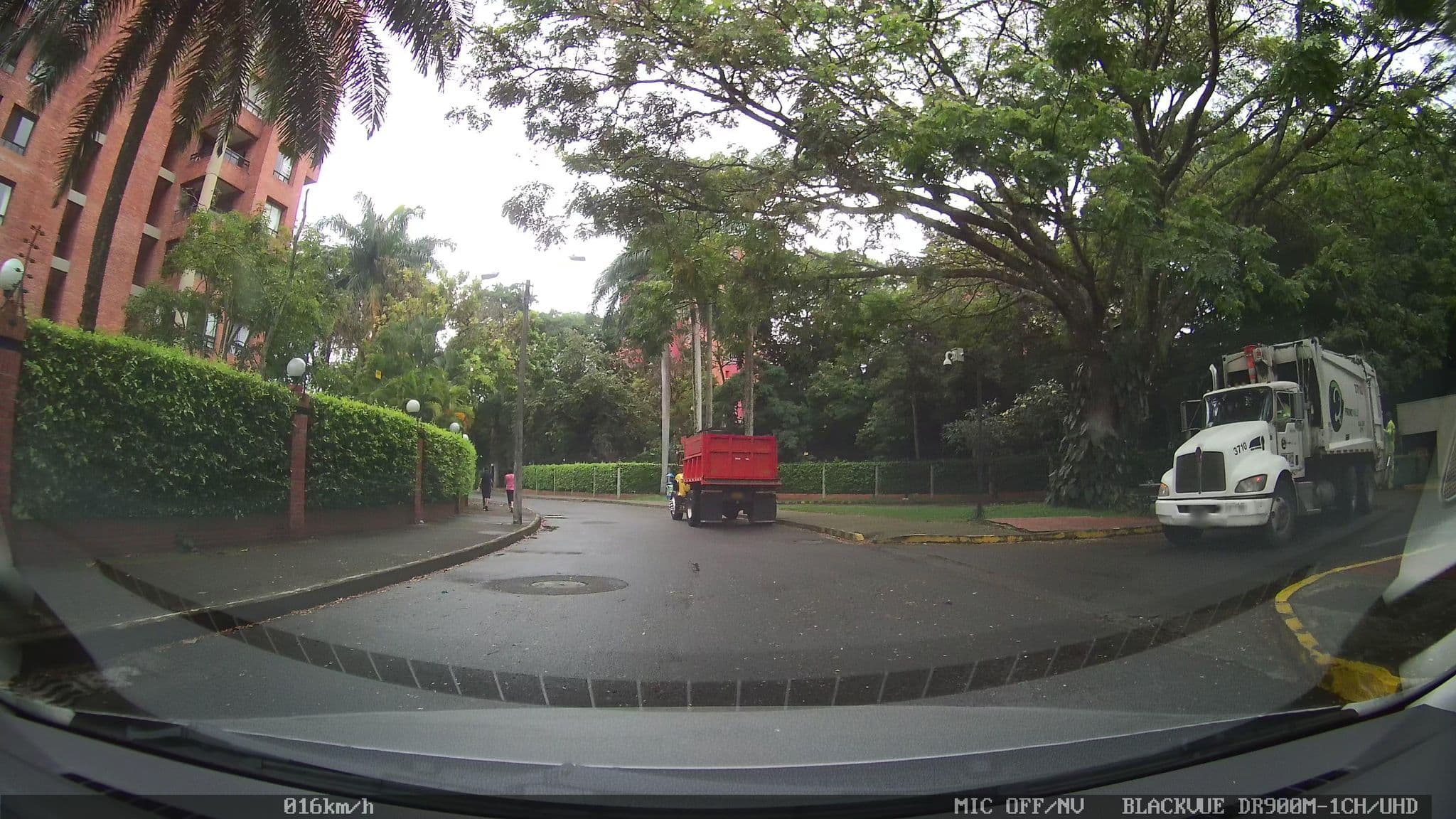 Street view near Mapara Crab, Cali — © kaart5 (CC BY-SA · Mapillary)
