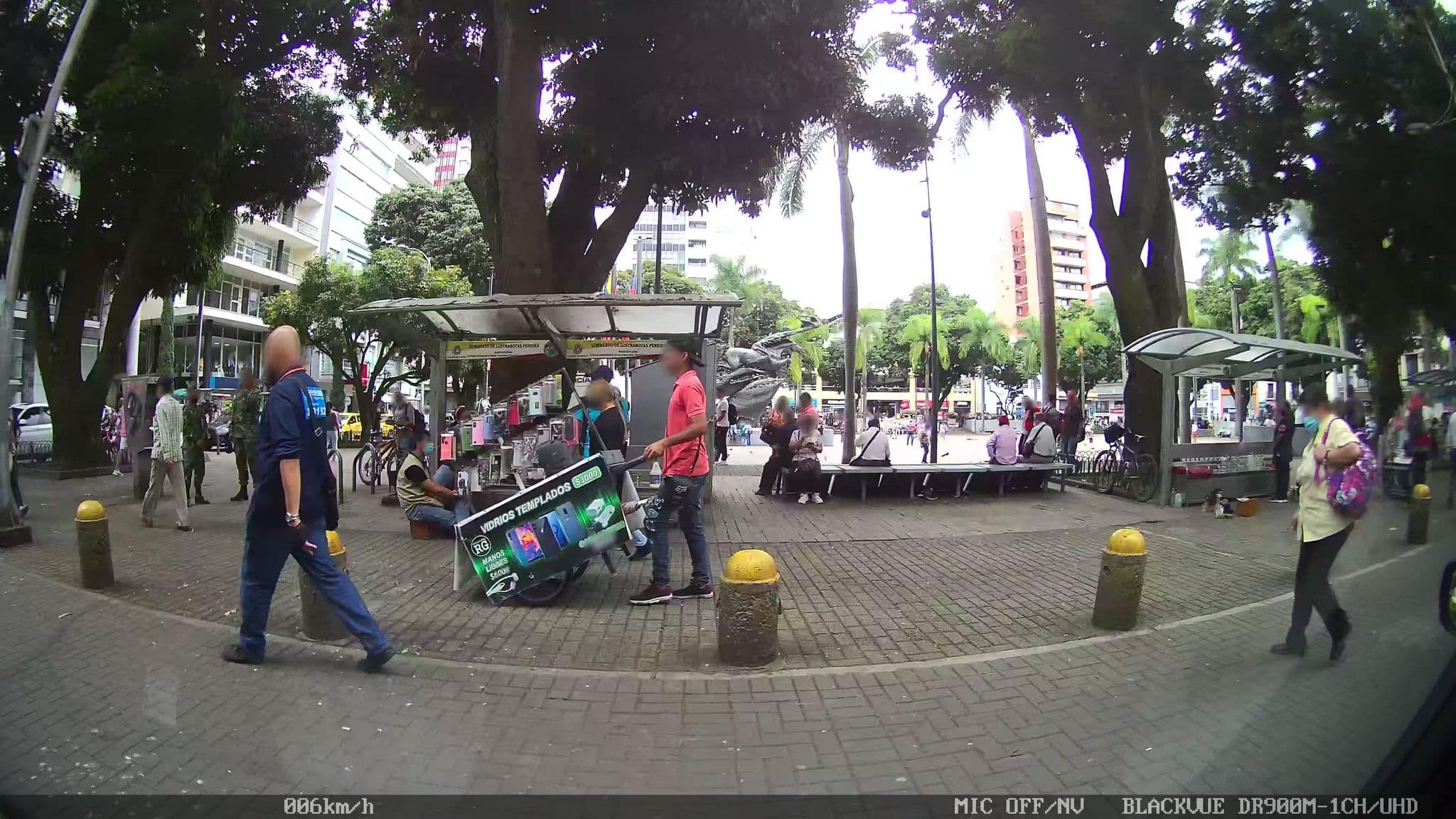 Street view near Hotel Benidorm Pereira, Pereira — © kaart_2 (CC BY-SA · Mapillary)