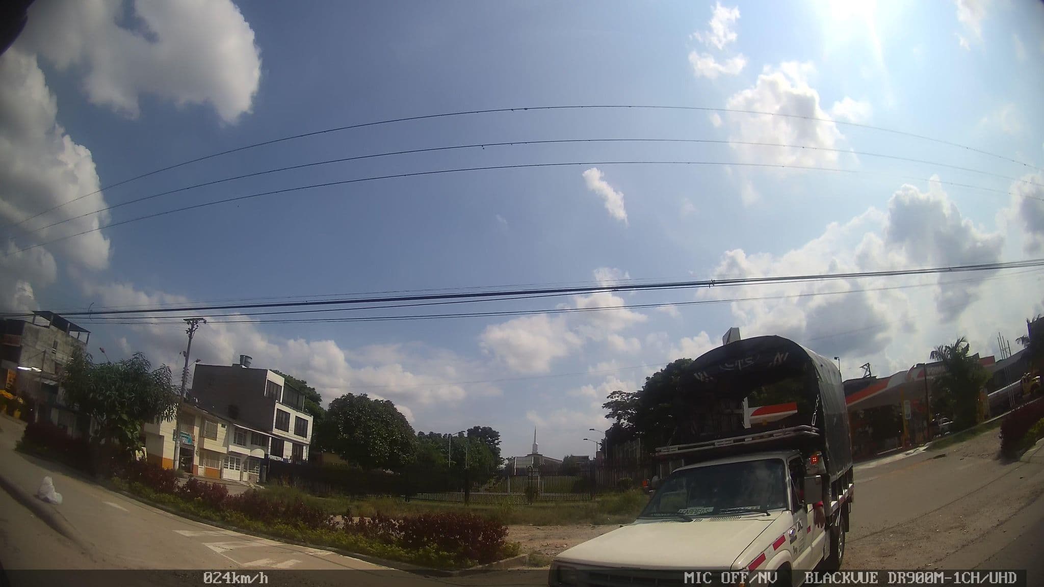 Street view near karibana, Ibagué — © kaart_2 (CC BY-SA · Mapillary)