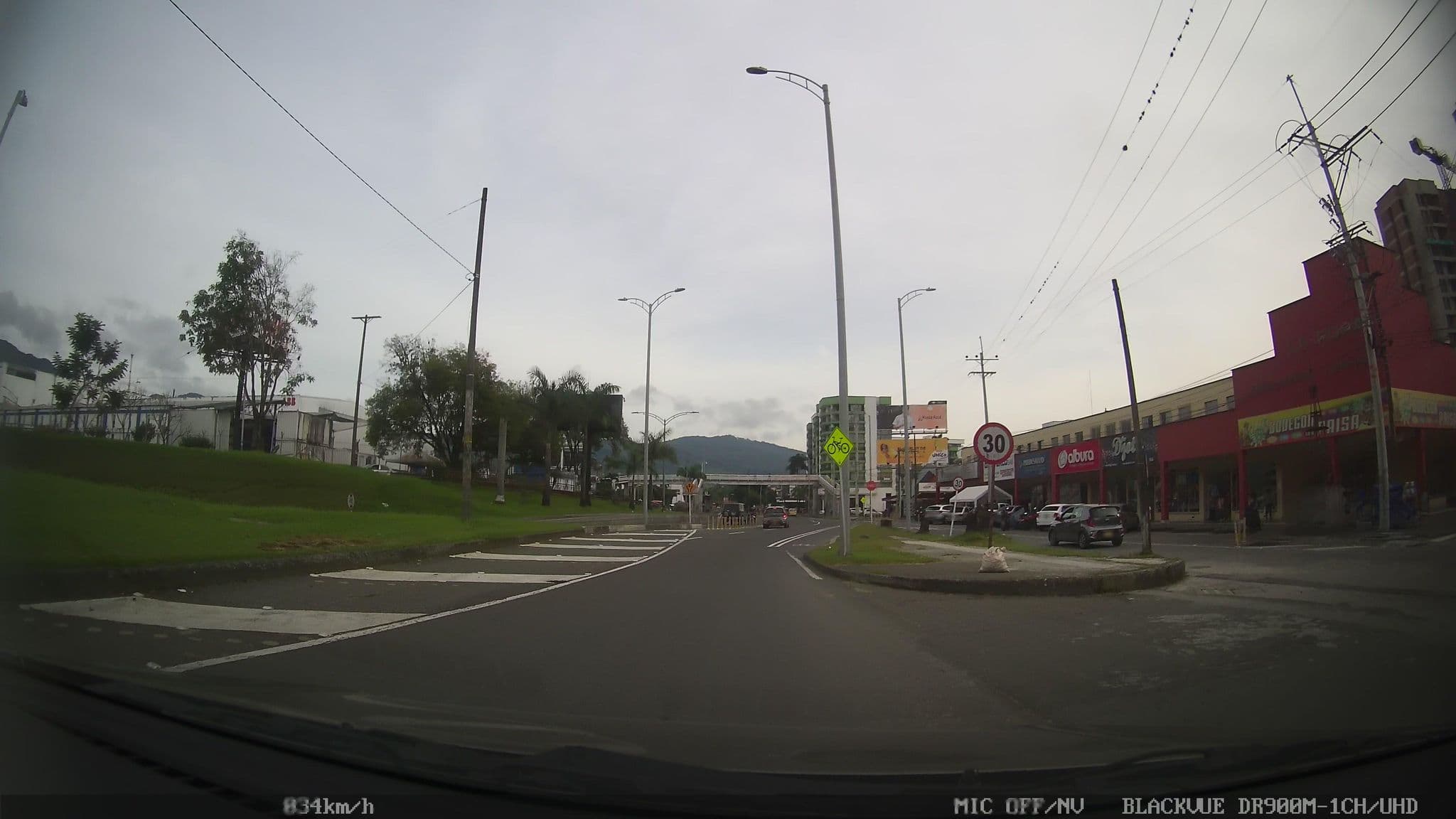 Street view near Hotel Marlizz, Pereira — © kaart_2 (CC BY-SA · Mapillary)