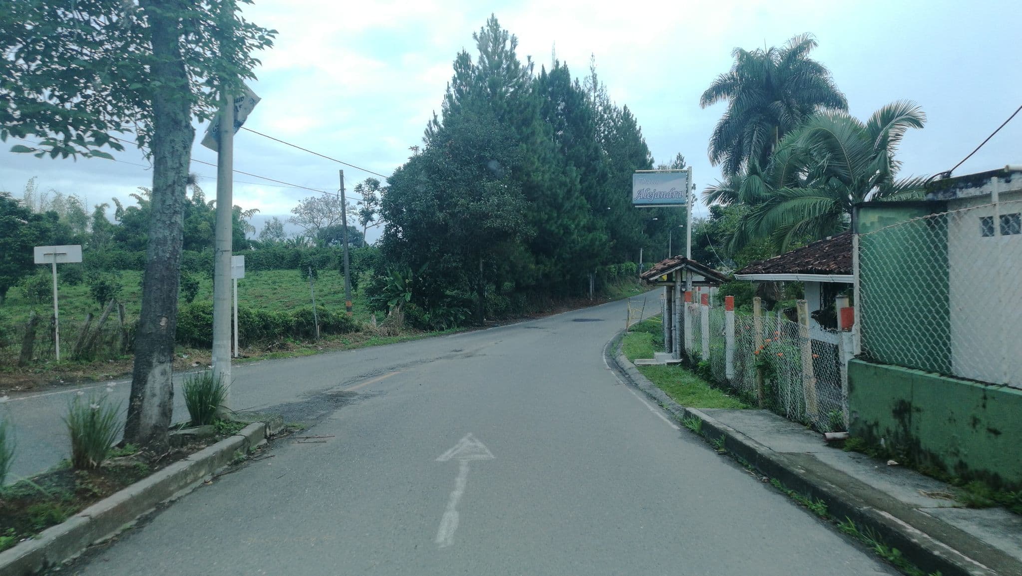 Street view near El Eden Resort, Montenegro — © namara (CC BY-SA · Mapillary)