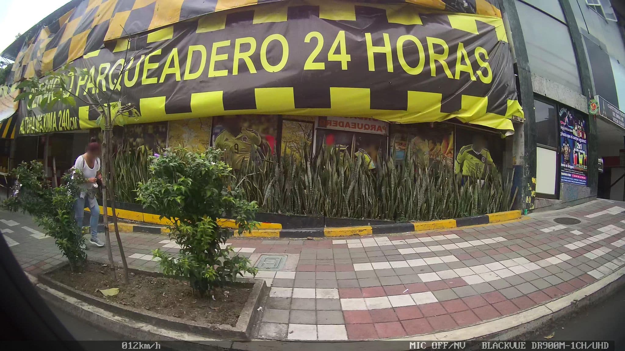 Street view near Hospedaje Pekin, Pereira — © kaart_2 (CC BY-SA · Mapillary)
