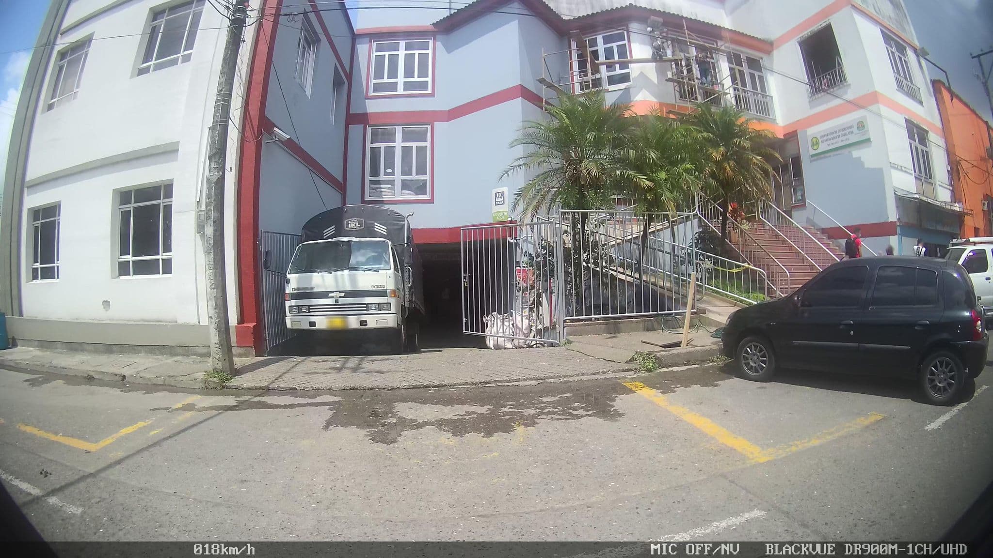 Street view near Hotel el Peregrino, Santa Rosa de Cabal — © kaart_2 (CC BY-SA · Mapillary)