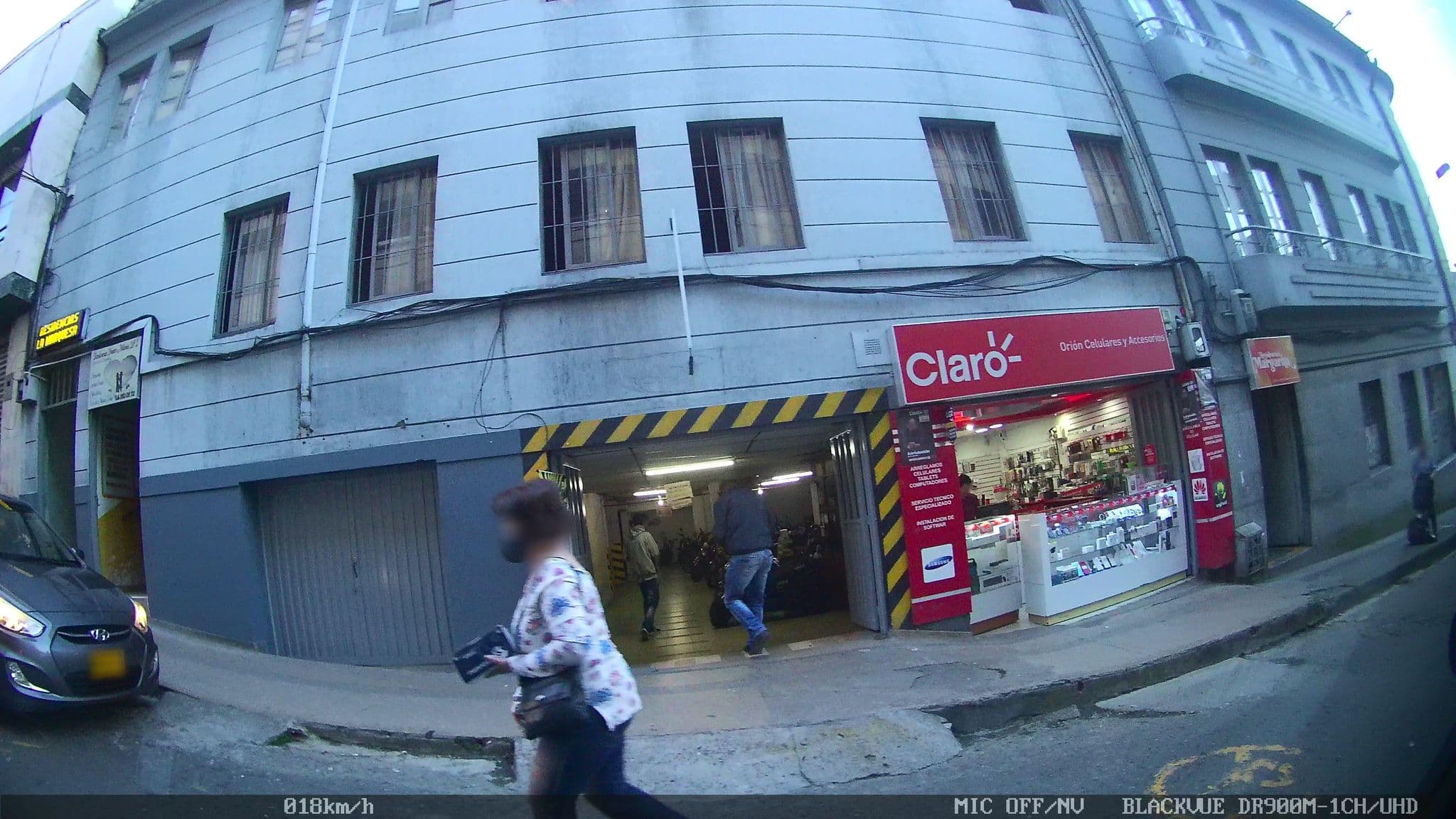 Street view near Hotel Pensión Margarita No. 2, Manizales — © kaart_2 (CC BY-SA · Mapillary)