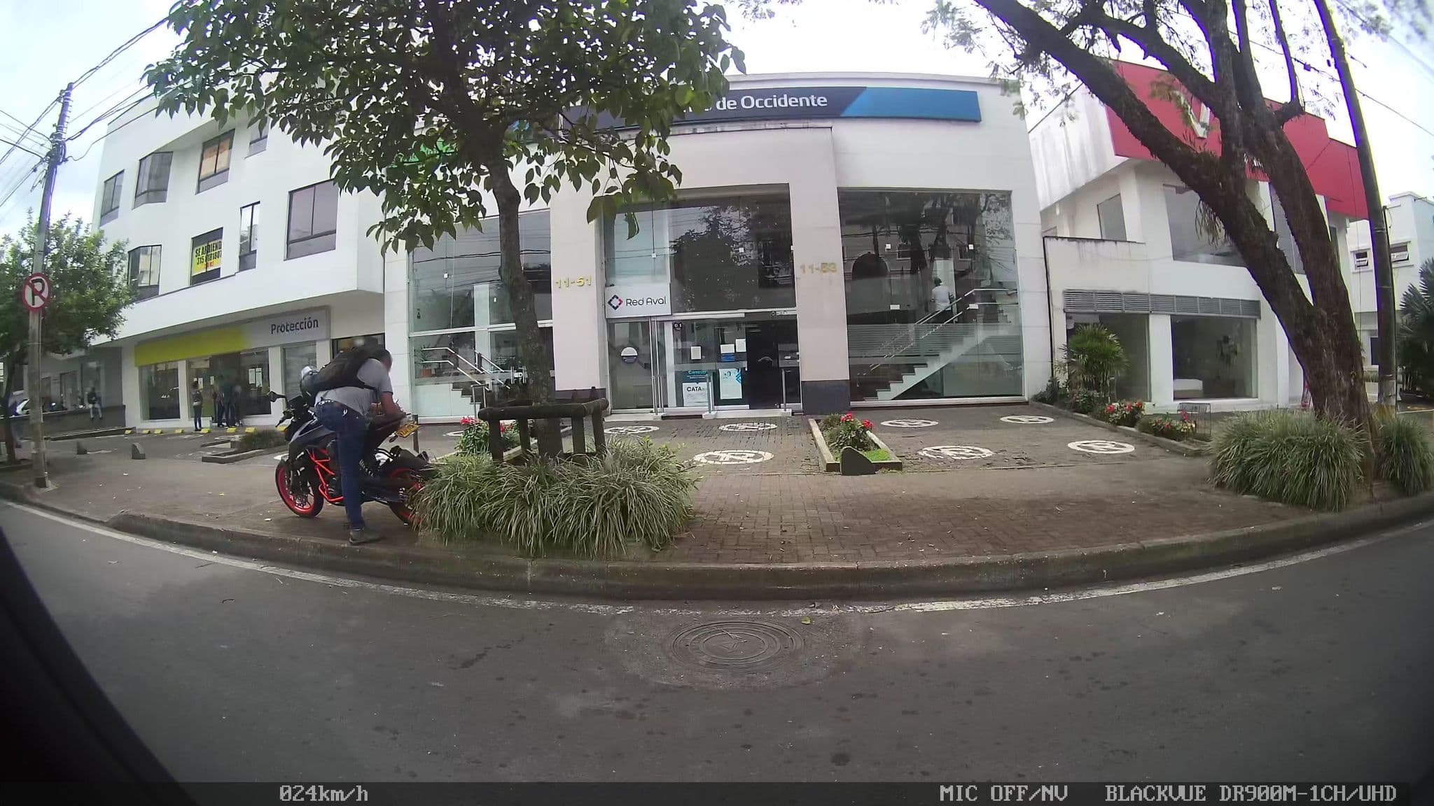 Street view near Proteccion S.A., Pereira — © kaart_2 (CC BY-SA · Mapillary)