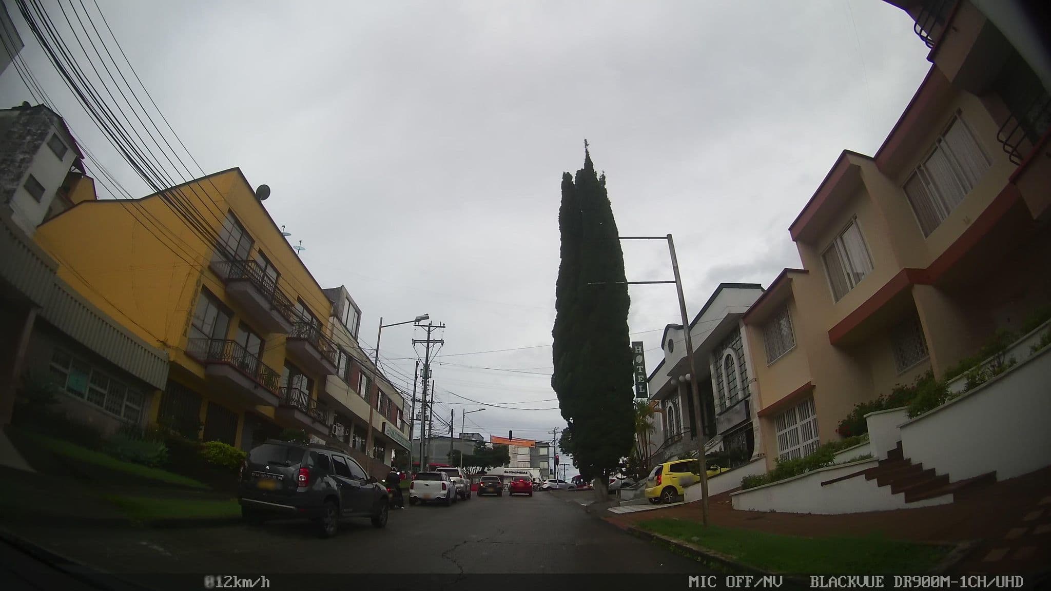 Street view near Hotel Atardecer Cafetero, Armenia — © kaart_2 (CC BY-SA · Mapillary)