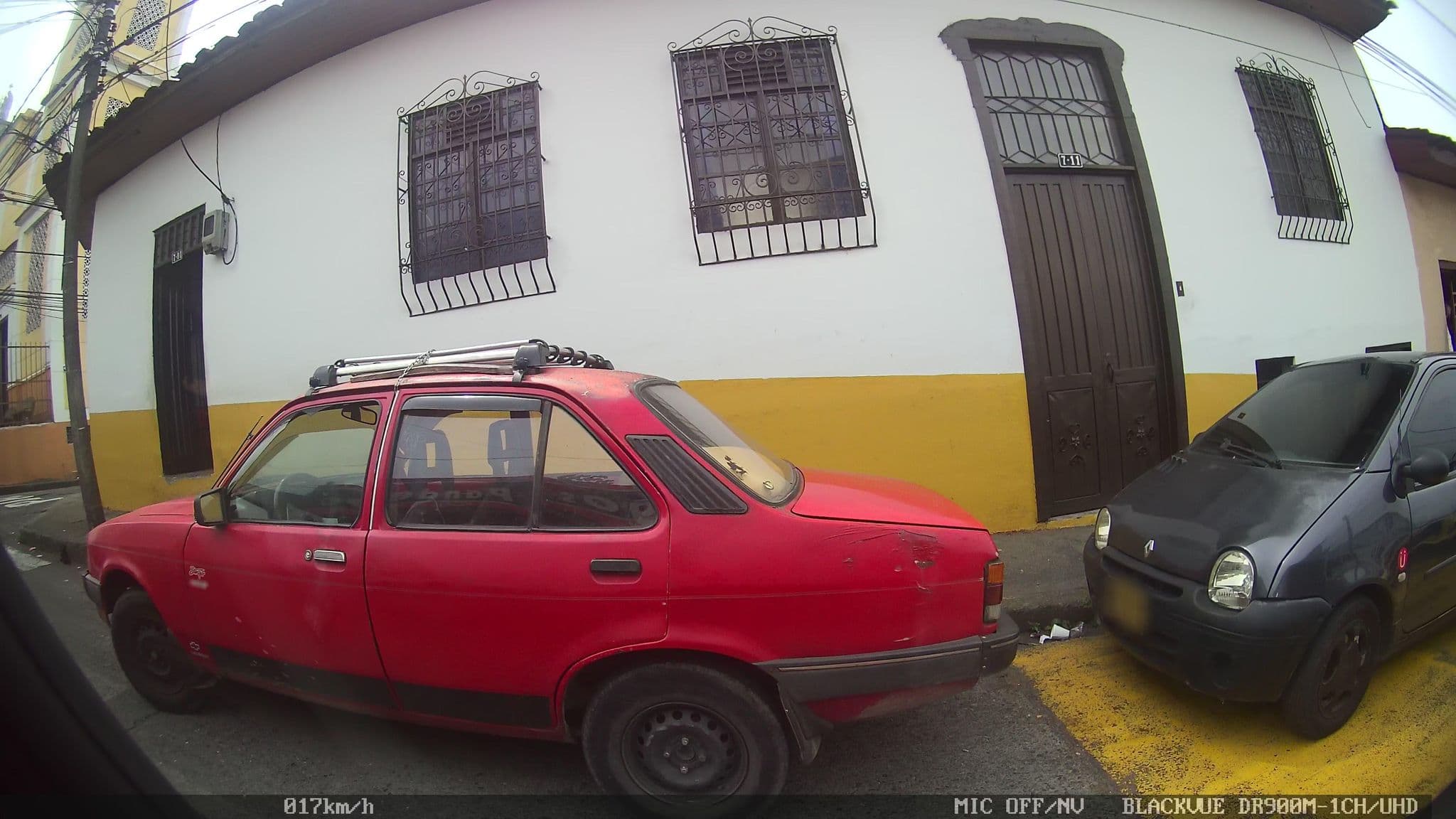 Street view near Finca El Porfin, Pereira — © kaart_2 (CC BY-SA · Mapillary)