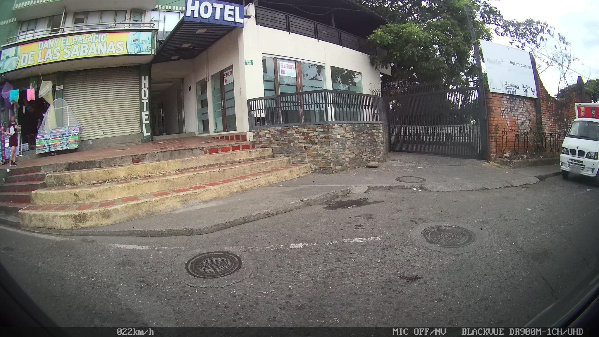 Street view near hotel el faro, Villavicencio — © kaart_2 (CC BY-SA · Mapillary)