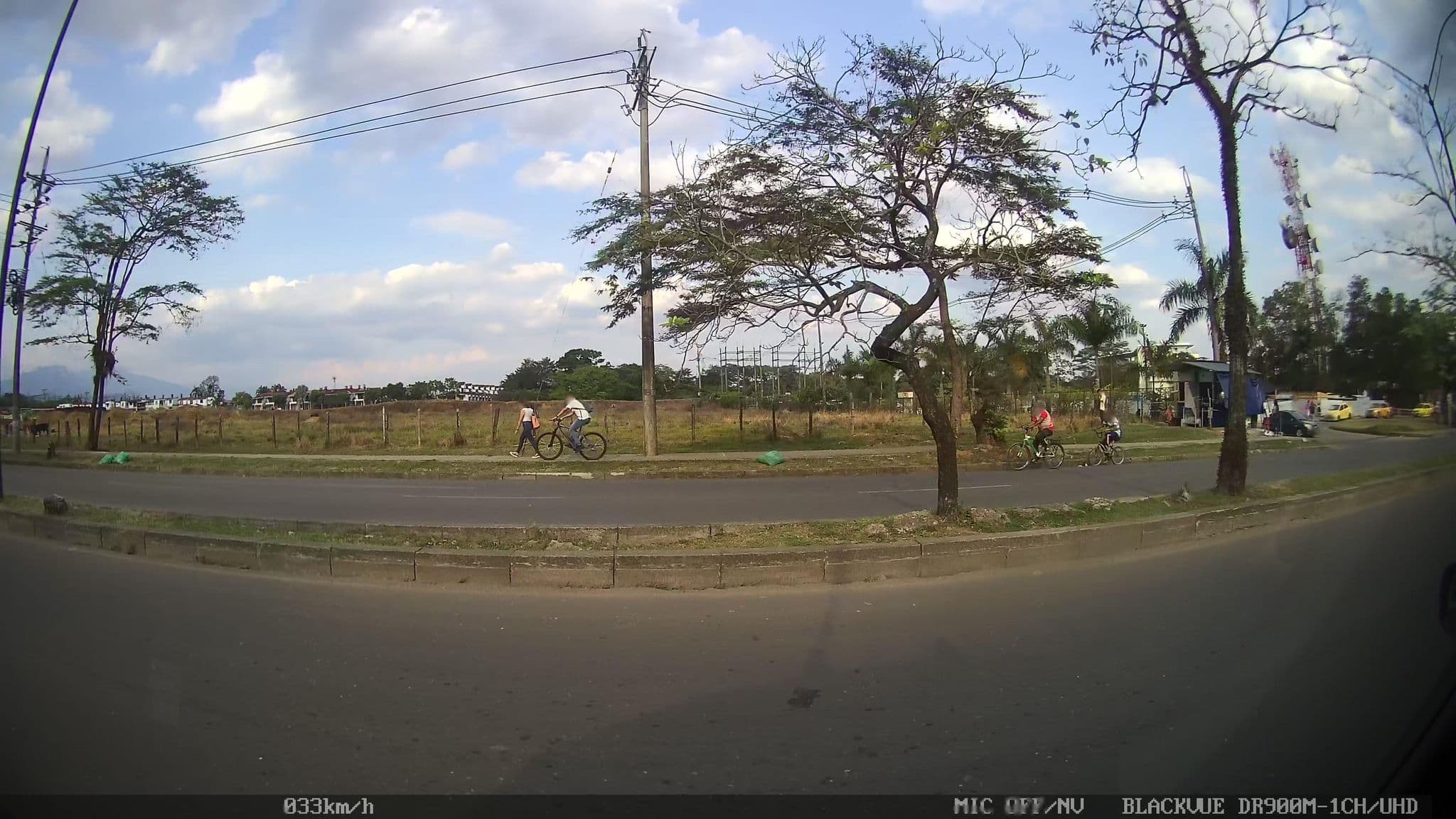 Street view near Centro Turístico Villa Oliva, Villavicencio — © taylorsmock (CC BY-SA · Mapillary)