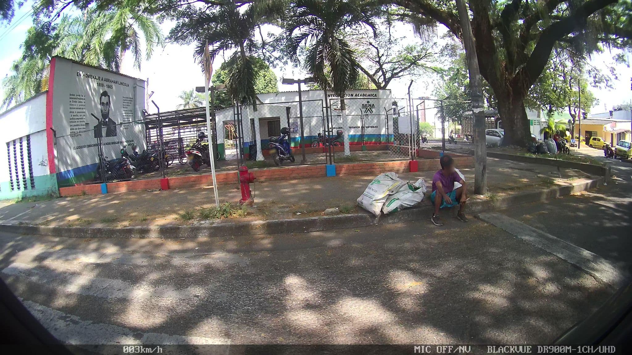 Street view near Hotel Campestre La Potra, Villavicencio — © kaart_2 (CC BY-SA · Mapillary)
