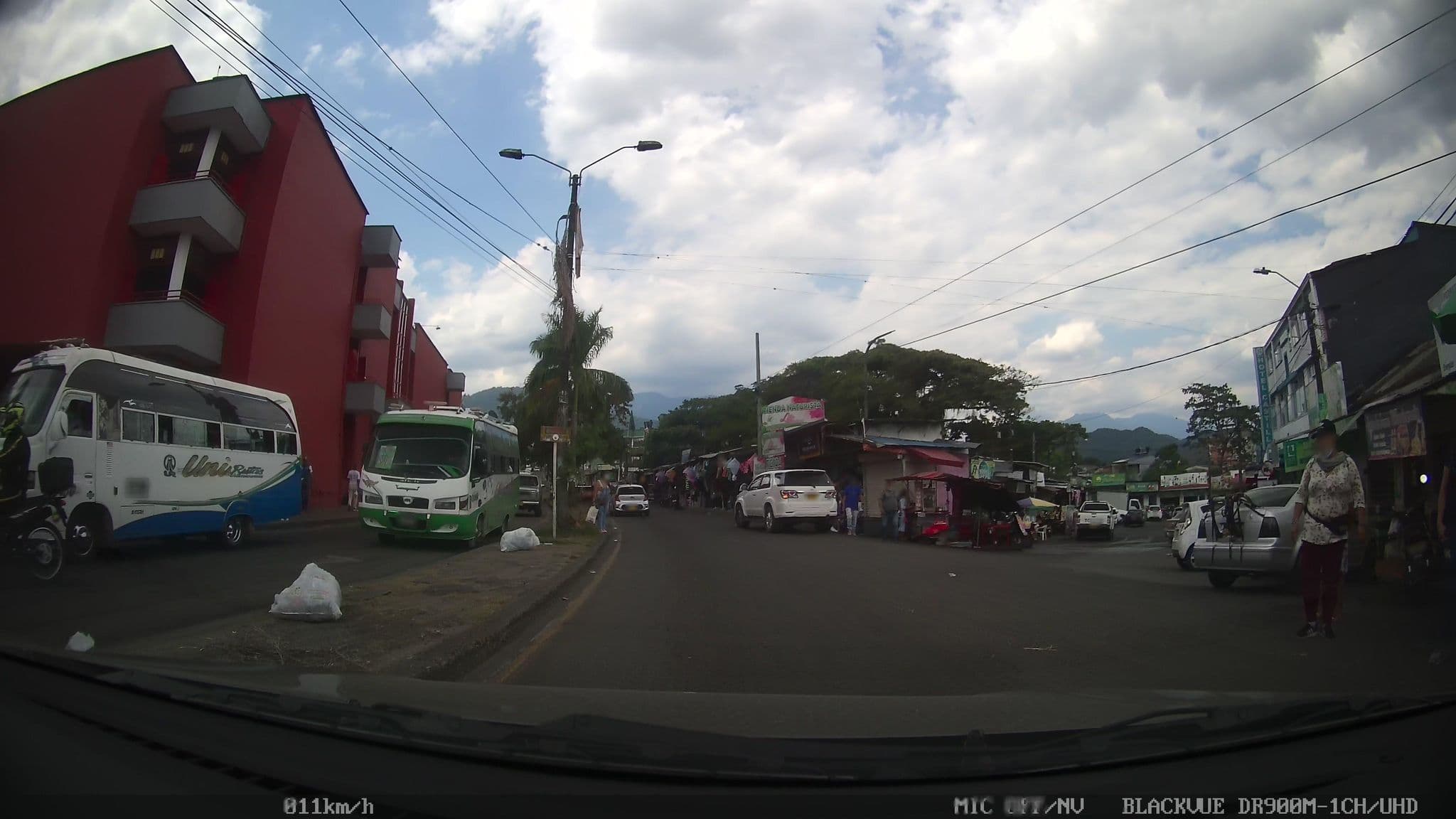 Street view near Hotel Calamar, Villavicencio — © kaart_2 (CC BY-SA · Mapillary)