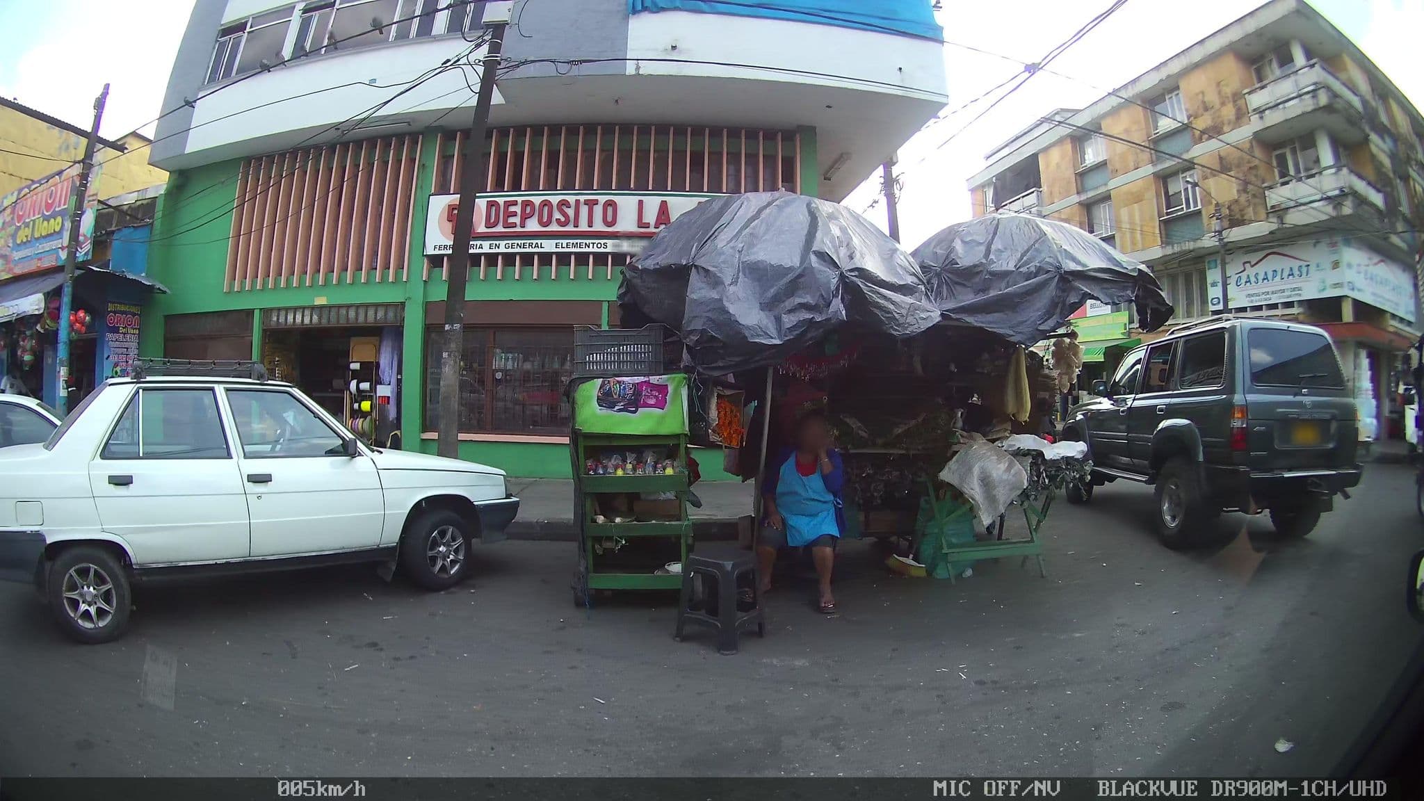 Street view near Residencias Paraizo, Villavicencio — © kaart_4 (CC BY-SA · Mapillary)