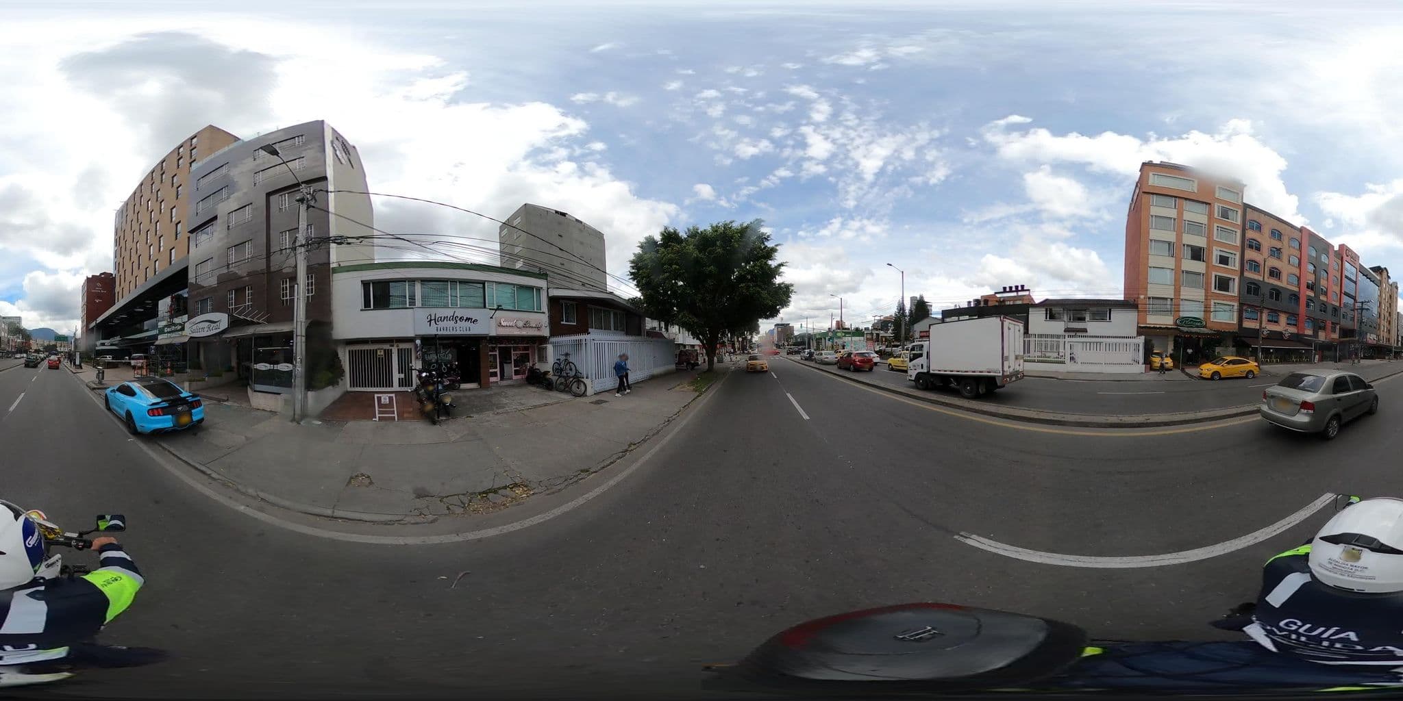 Street view near Hotel Salitre Real, Bogotá — © jramonSDM (CC BY-SA · Mapillary)