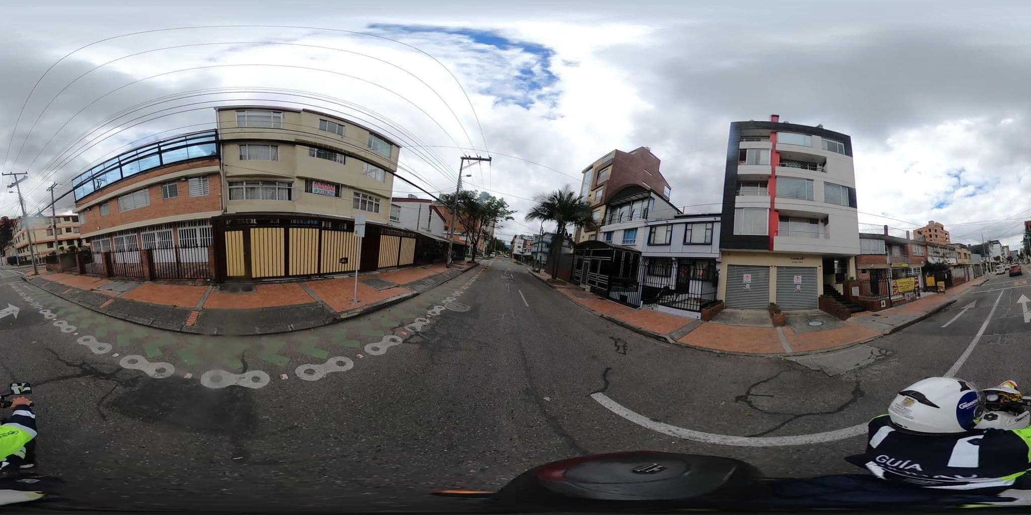 Street view near Hotel Ejecutivo Embajada, Bogotá — © jramonSDM (CC BY-SA · Mapillary)
