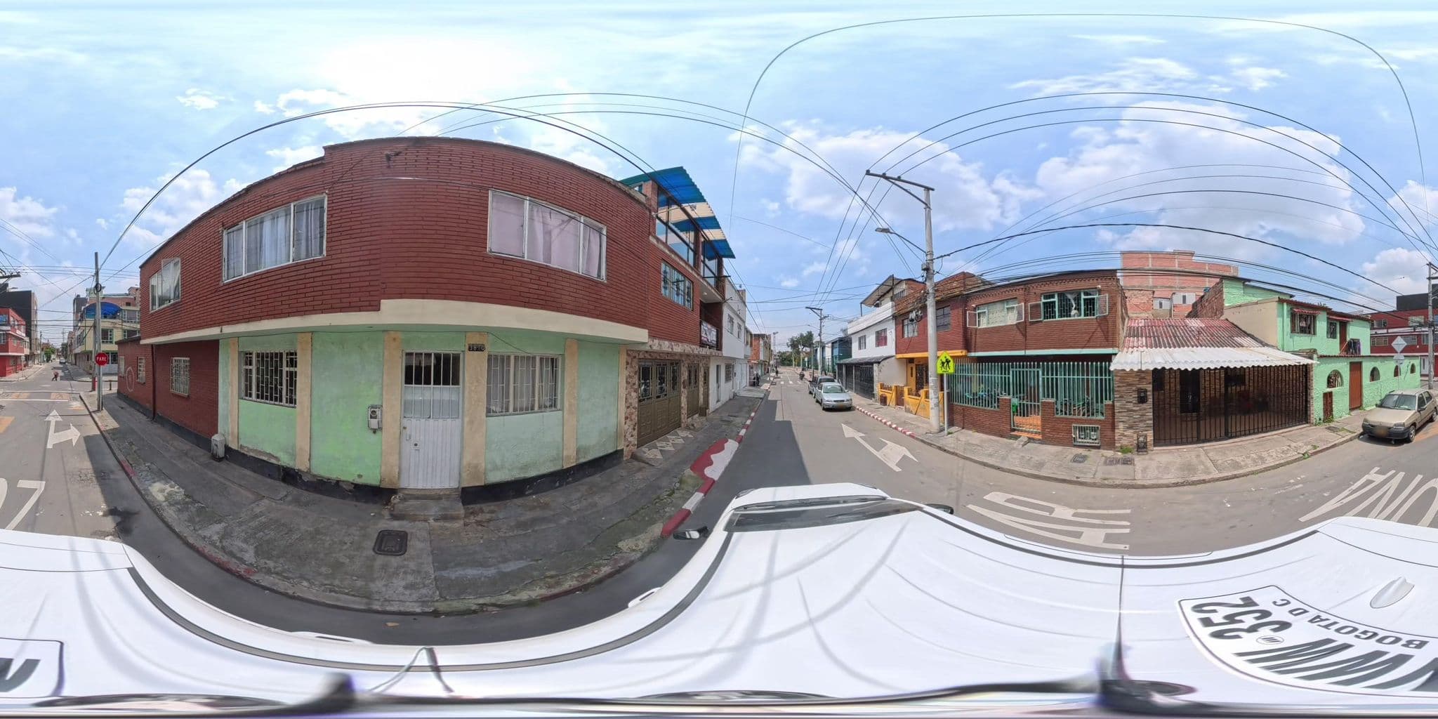 Street view near Hostal Princess, Kennedy — © cgalindop (CC BY-SA · Mapillary)