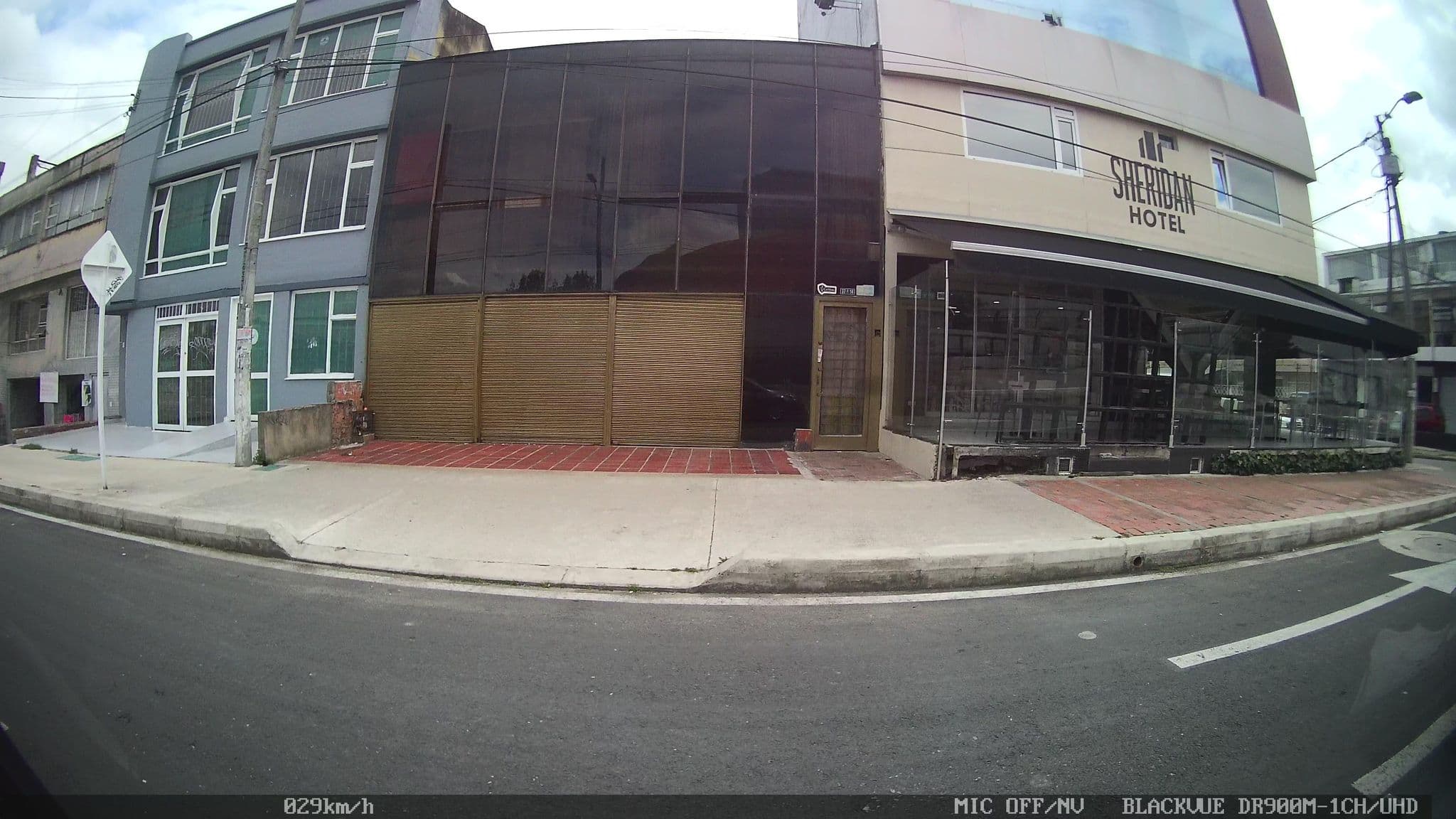 Street view near González López Gustavo Alonso, Bogotá — © kaart5 (CC BY-SA · Mapillary)