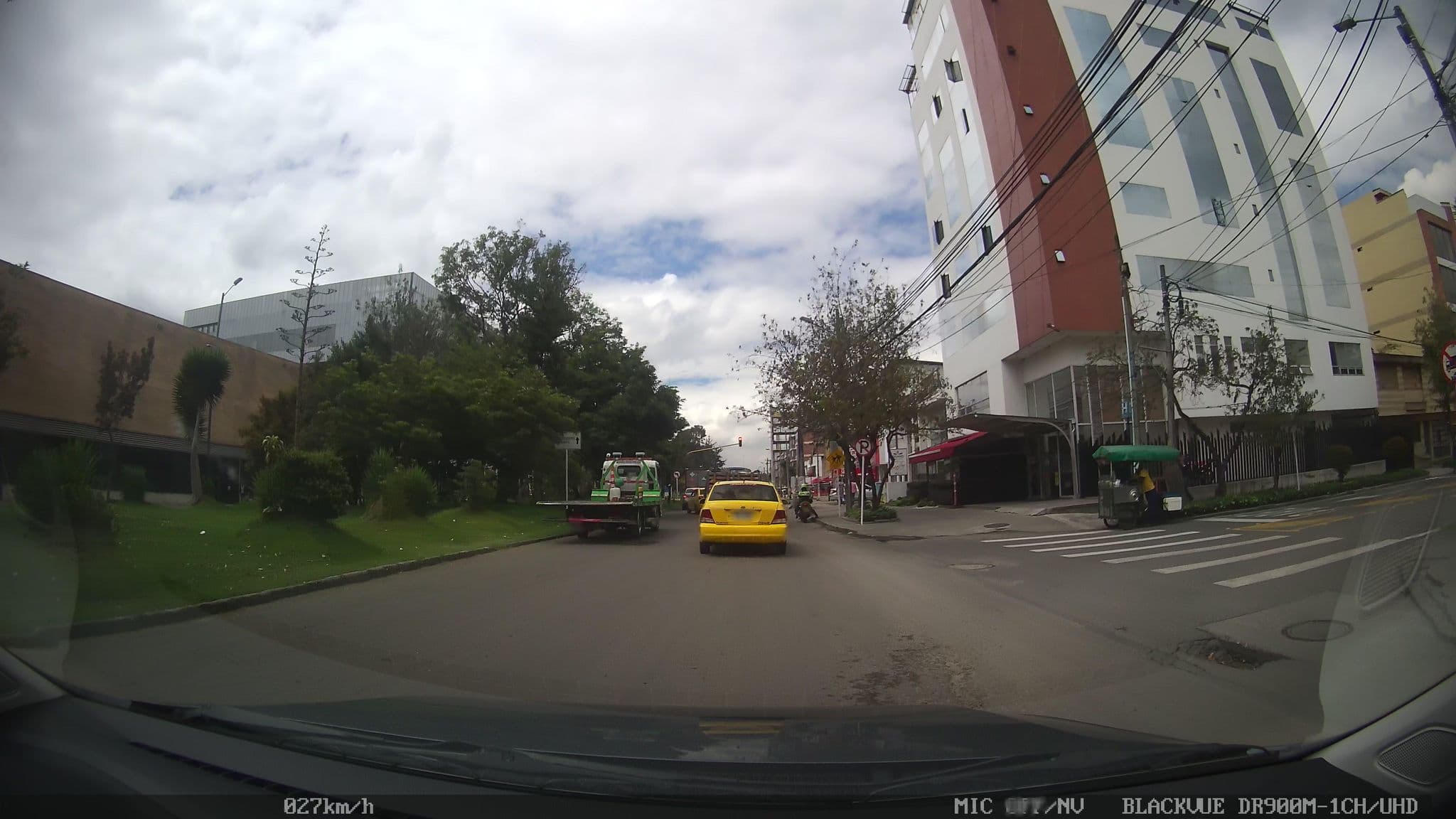 Street view near Hotel Casa Grande, Bogotá — © kaart5 (CC BY-SA · Mapillary)