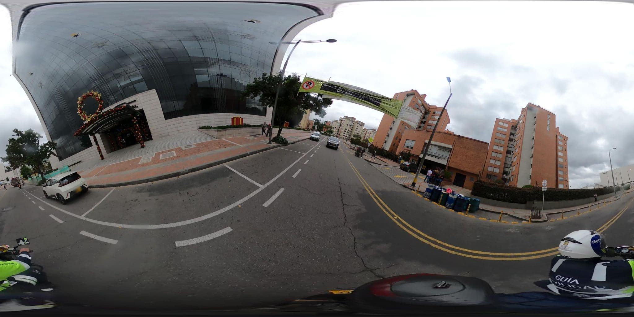 Street view near Salon AR 2, Bogotá — © jramonSDM (CC BY-SA · Mapillary)
