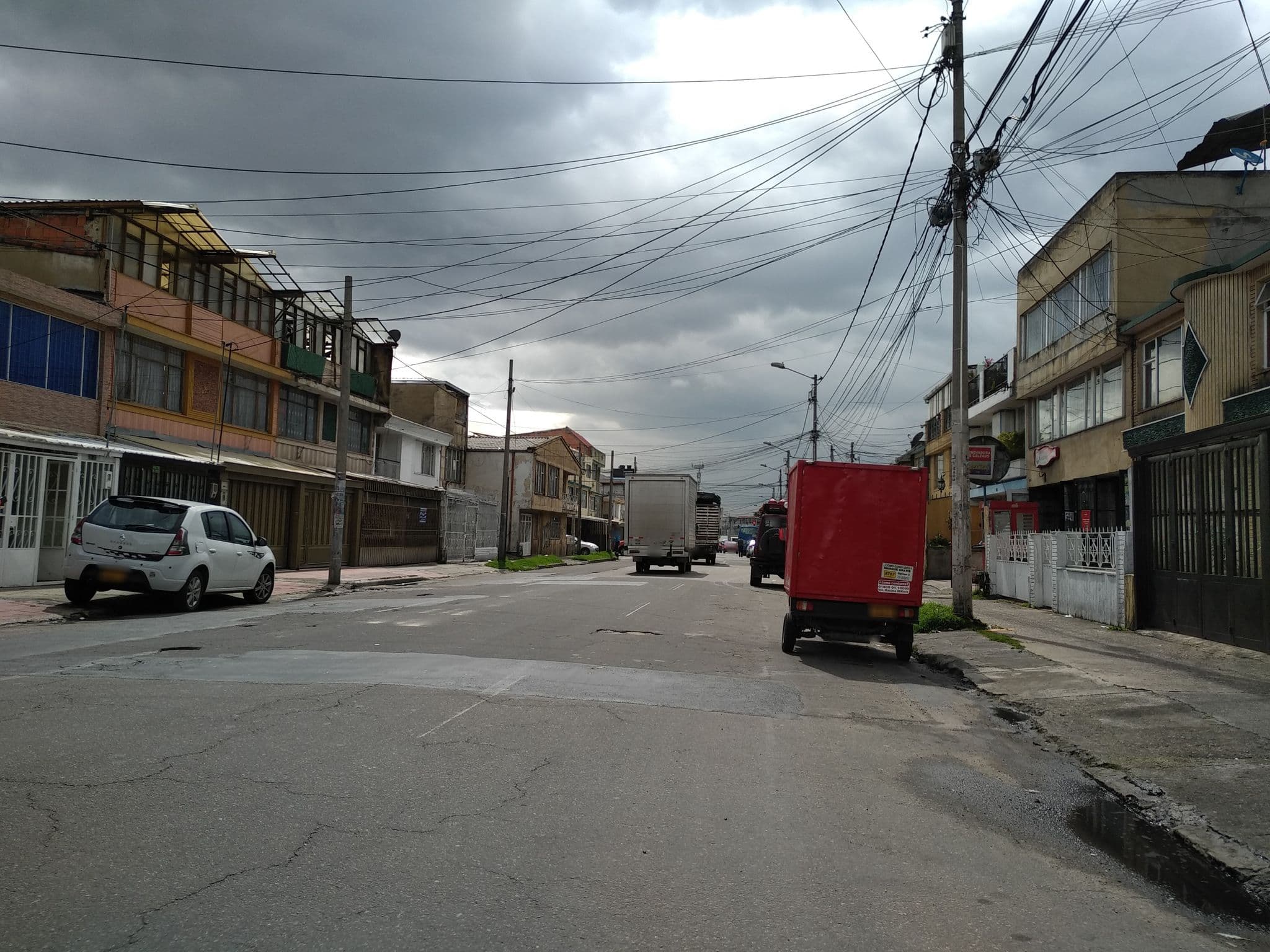 Street view near Tu-Tour Playa, Brisa y Mar, Bogotá — © nomadmapper (CC BY-SA · Mapillary)