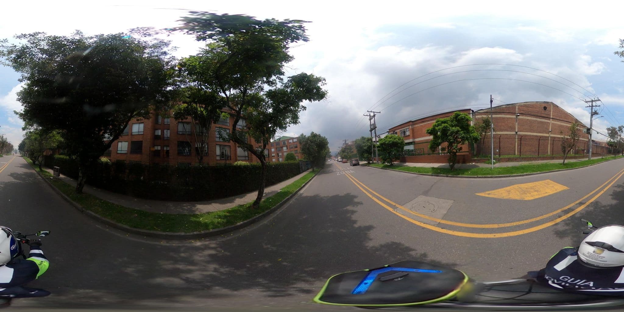 Street view near Hotel Marriott, Kennedy — © rbolivar (CC BY-SA · Mapillary)