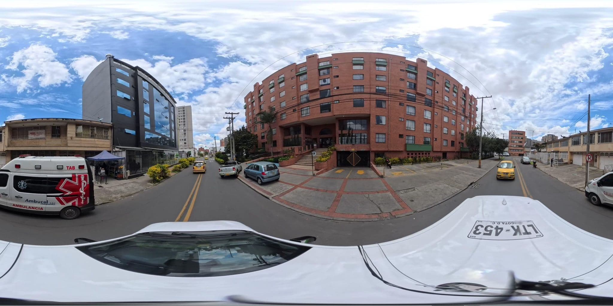 Street view near Hotel Miranda Plaza, Bogotá — © cgalindop (CC BY-SA · Mapillary)