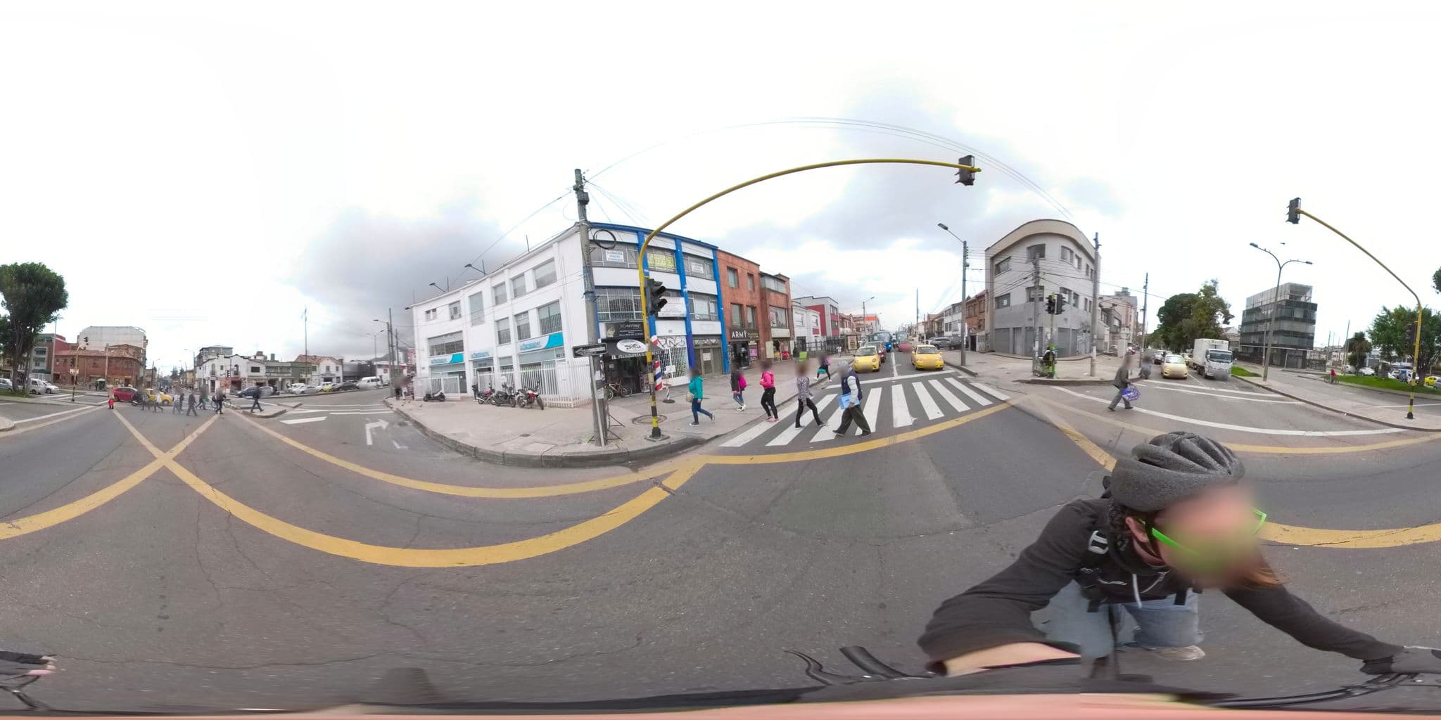 Street view near hotel Sion Santafé, Bogotá — © ejegg (CC BY-SA · Mapillary)
