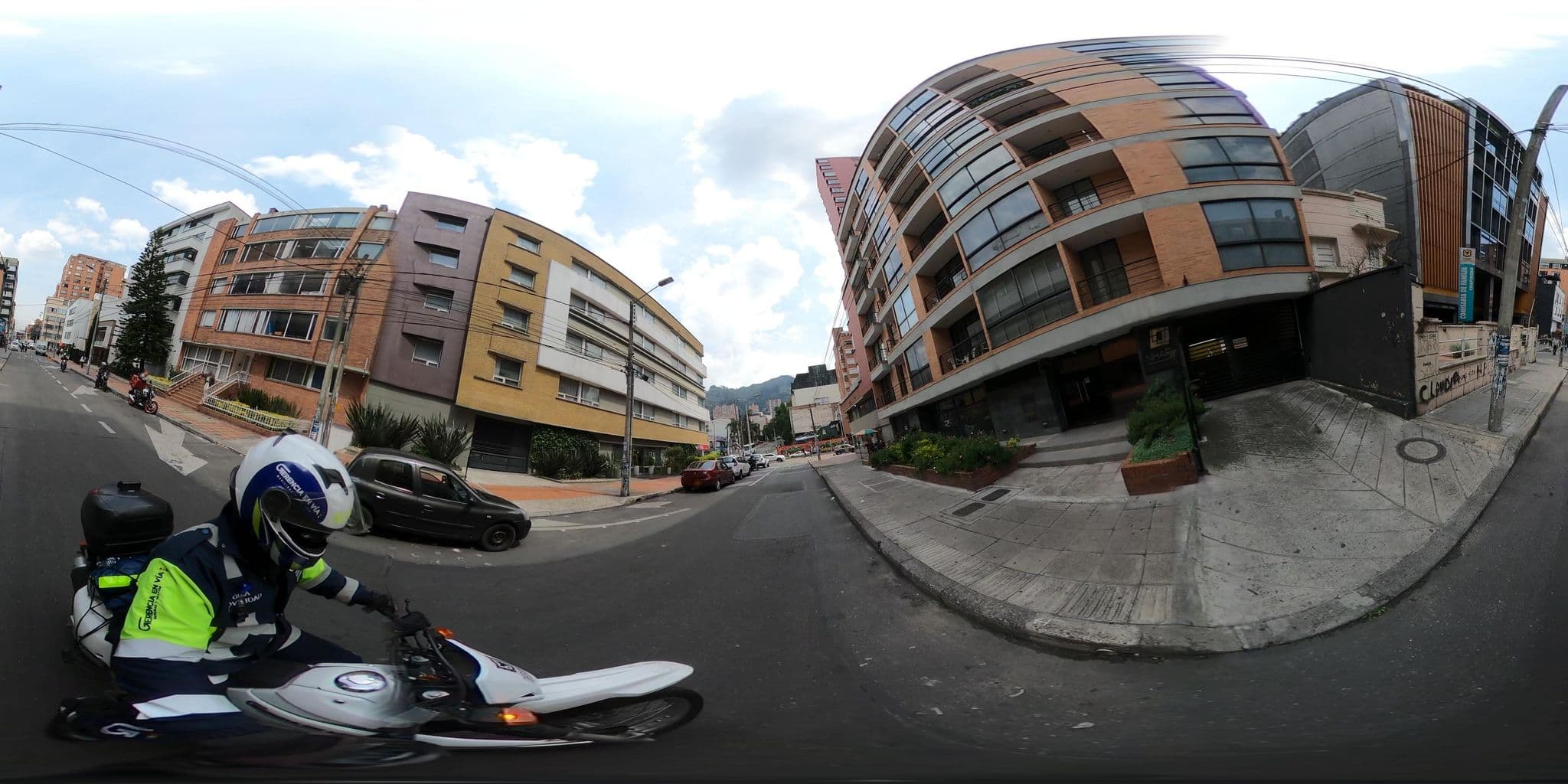 Street view near Viaggio 6 1-7, Bogotá — © cgalindop (CC BY-SA · Mapillary)