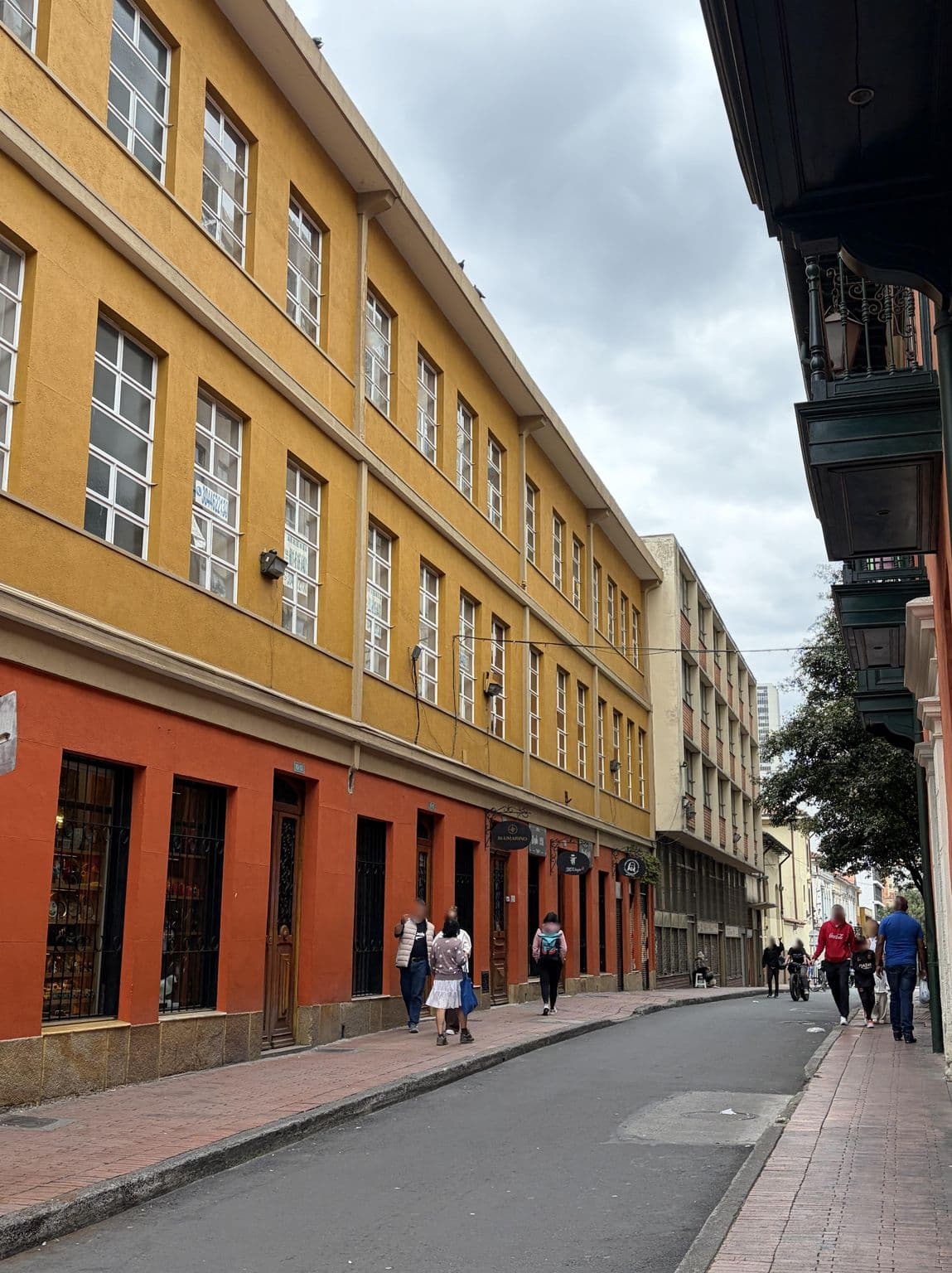 Street view near Arlequino Hostel, Bogotá — © ruslan_fat (CC BY-SA · Mapillary)