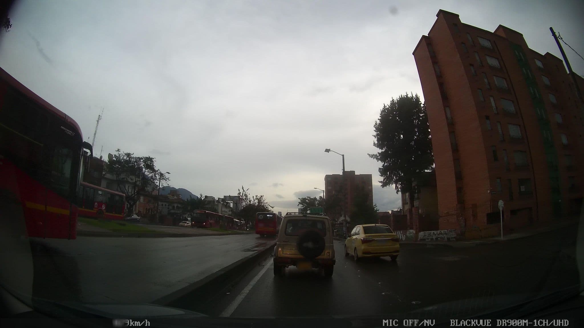 Street view near Eloina Hotel, Bogotá — © kaart_4 (CC BY-SA · Mapillary)