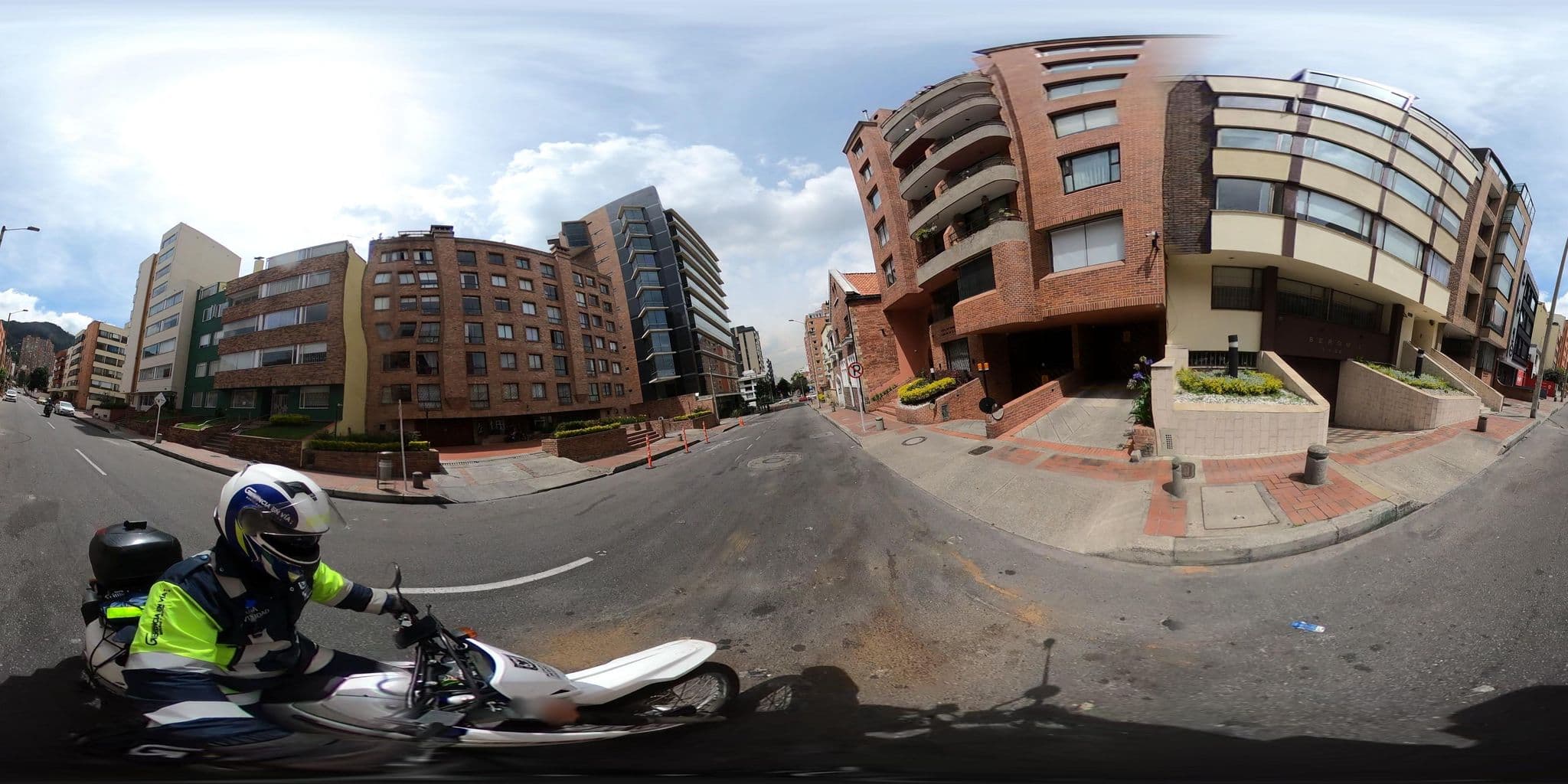 Street view near Bogo - 64, Barrio San Luis — © cgalindop (CC BY-SA · Mapillary)