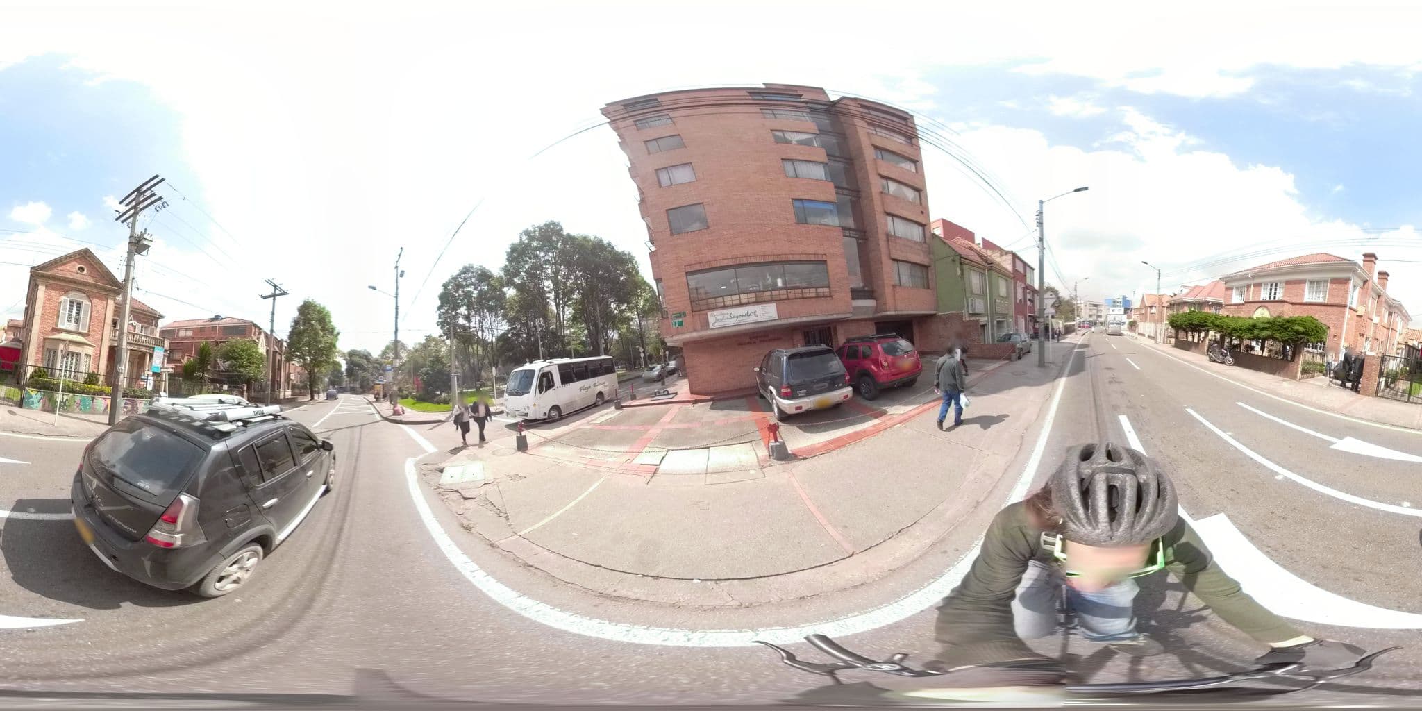 Street view near Wasi-i quantua hostal, Bogotá — © ejegg (CC BY-SA · Mapillary)