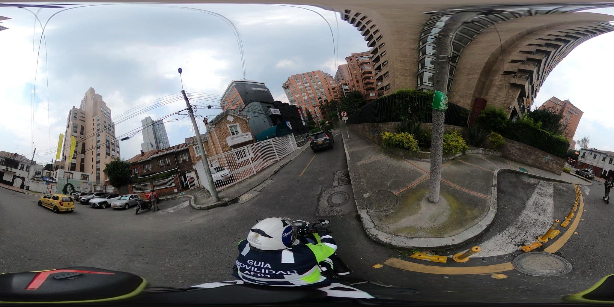 Street view near Hotel Casa Sabelle, Bogotá — © rbolivar (CC BY-SA · Mapillary)