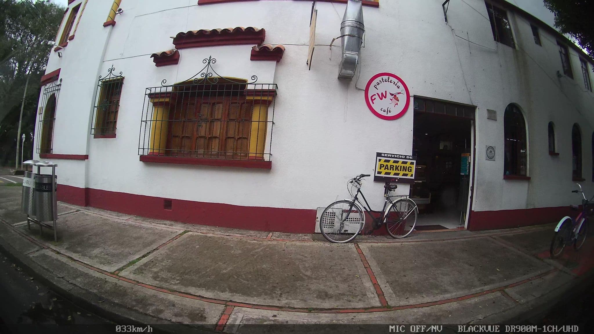Street view near Hotel Caney Lodge, Bogotá — © kaart_4 (CC BY-SA · Mapillary)