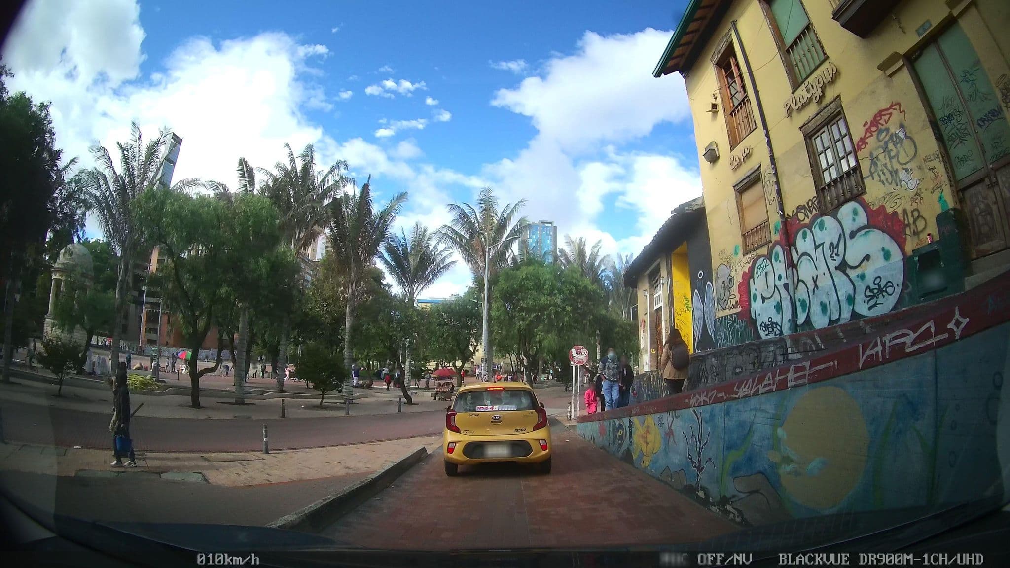 Street view near Hostal Bakano, Bogotá — © kaart_4 (CC BY-SA · Mapillary)