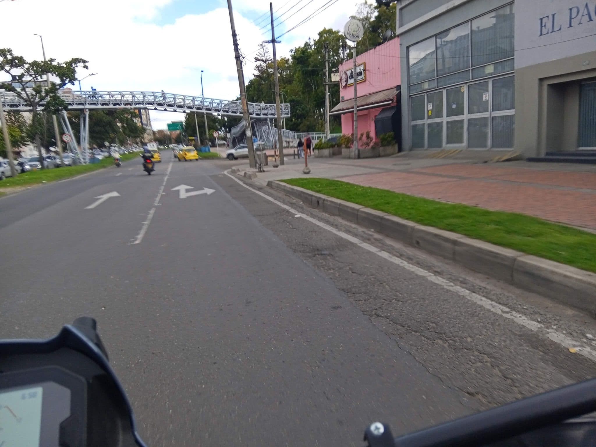Street view near Hotel Parque 63, Bogotá — © MiguelForero (CC BY-SA · Mapillary)