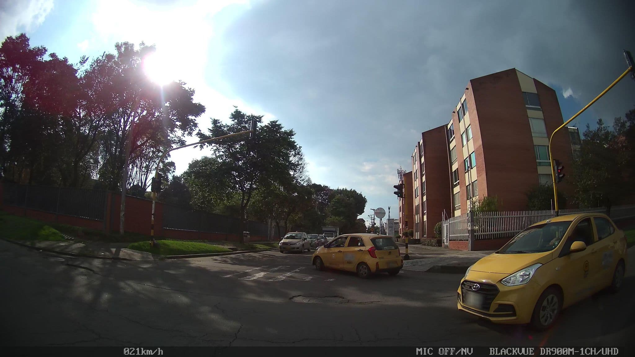 Street view near Hotel cabrera, Bogotá — © kaart5 (CC BY-SA · Mapillary)