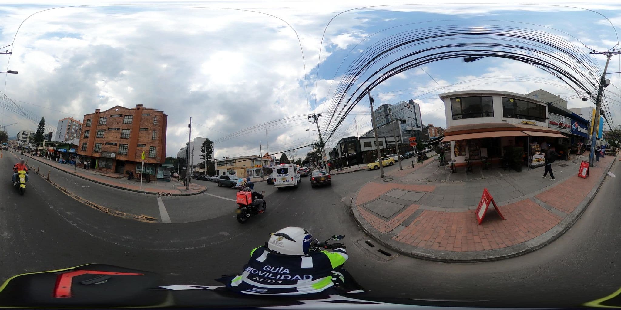 Street view near Besuto Ltda, Barrio San Luis — © rbolivar (CC BY-SA · Mapillary)