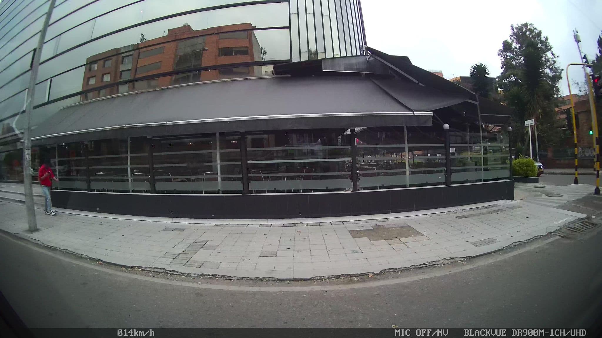 Street view near Hotel Royal Park, Barrio San Luis — © kaart_4 (CC BY-SA · Mapillary)