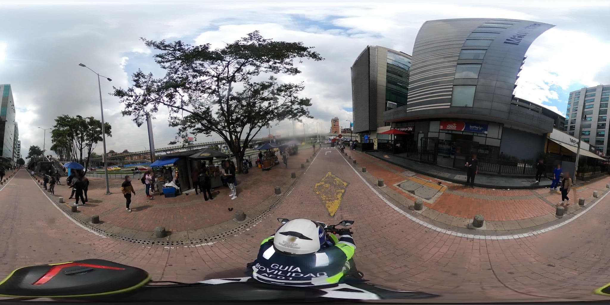 Street view near Hotel Atton, Barrio San Luis — © cgalindop (CC BY-SA · Mapillary)