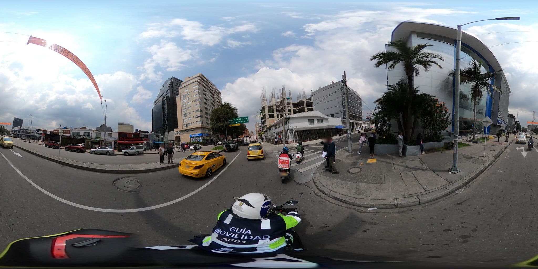Street view near Hotel Guadaira Resort, Barrio San Luis — © rbolivar (CC BY-SA · Mapillary)