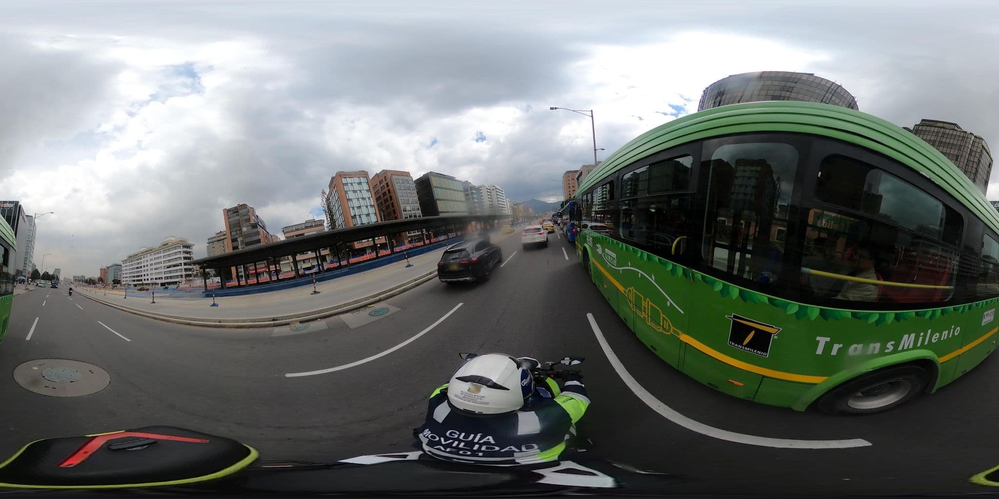 Street view near Hotel Cosmos 100 Quarto 607, Barrio San Luis — © cgalindop (CC BY-SA · Mapillary)