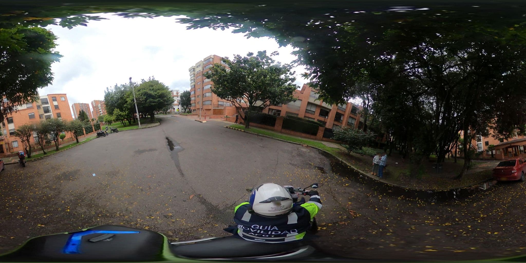 Street view near Hotel Puerta del Sol - Barranquilla, Barrio San Luis — © rbolivar (CC BY-SA · Mapillary)