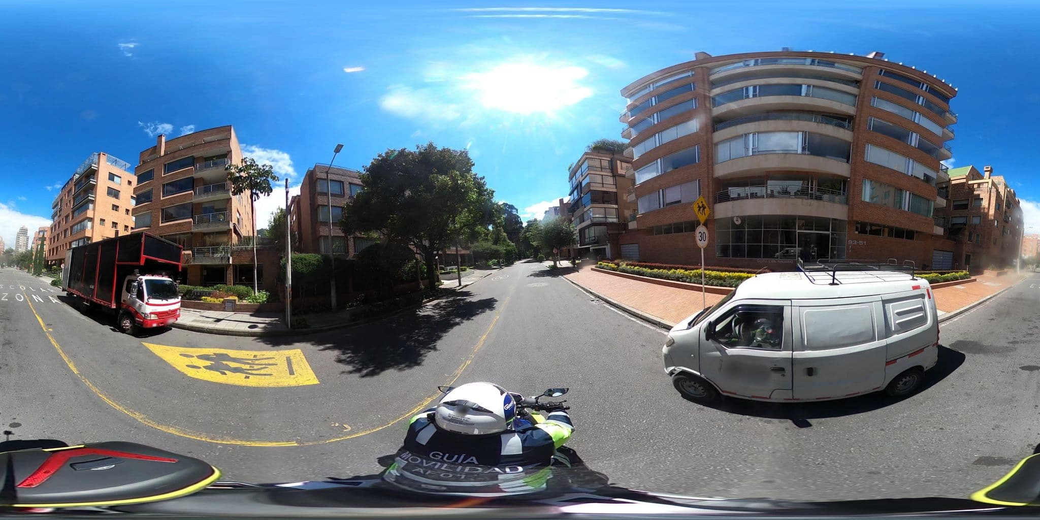Street view near Casa Real Hotel Bogota, Barrio San Luis — © cgalindop (CC BY-SA · Mapillary)