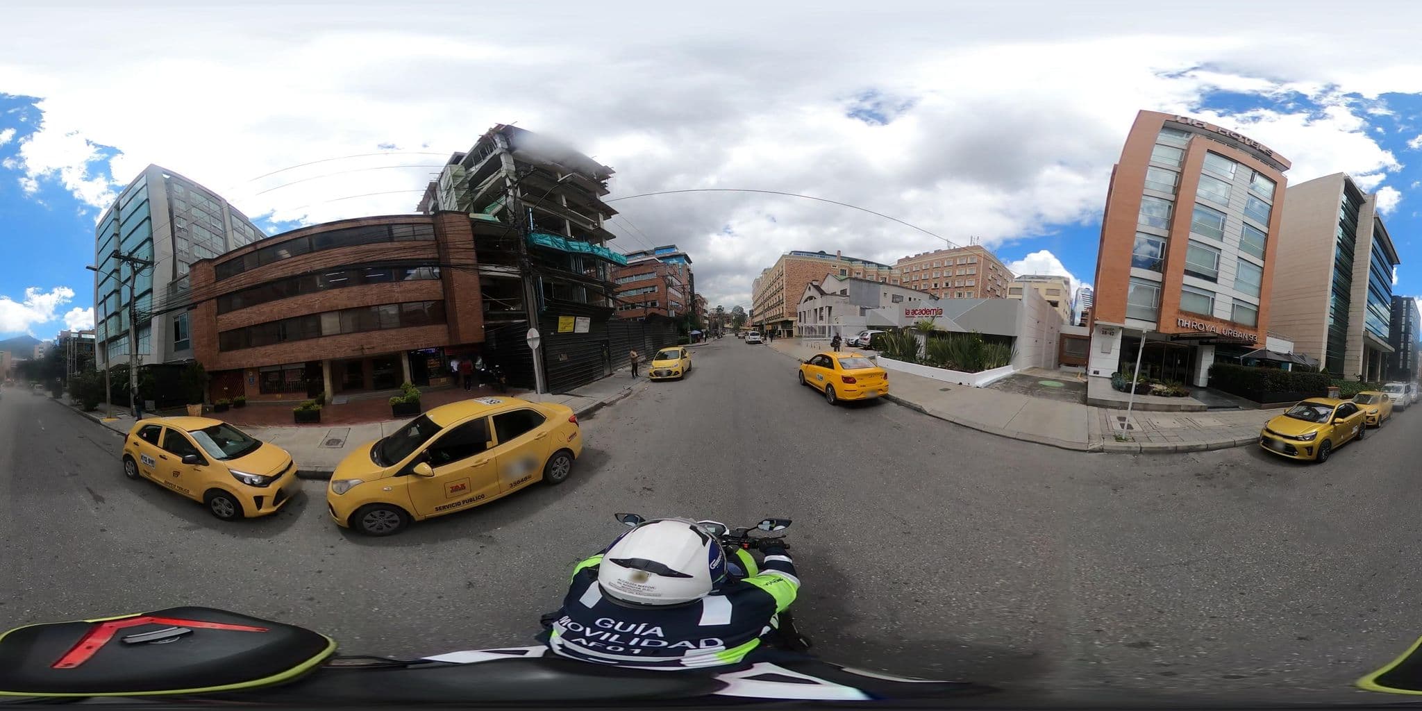 Street view near Urban Royal Hotel, Barrio San Luis — © cgalindop (CC BY-SA · Mapillary)