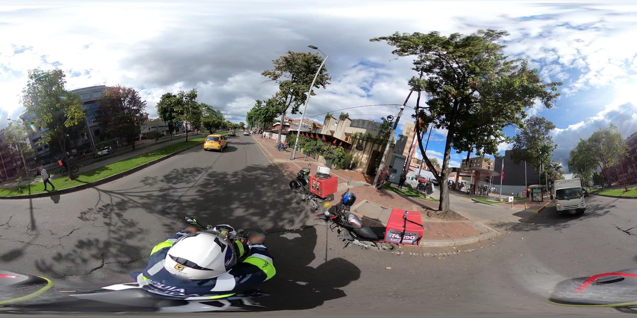 Street view near Castillo Del Viento, Barrio San Luis — © jramonSDM (CC BY-SA · Mapillary)