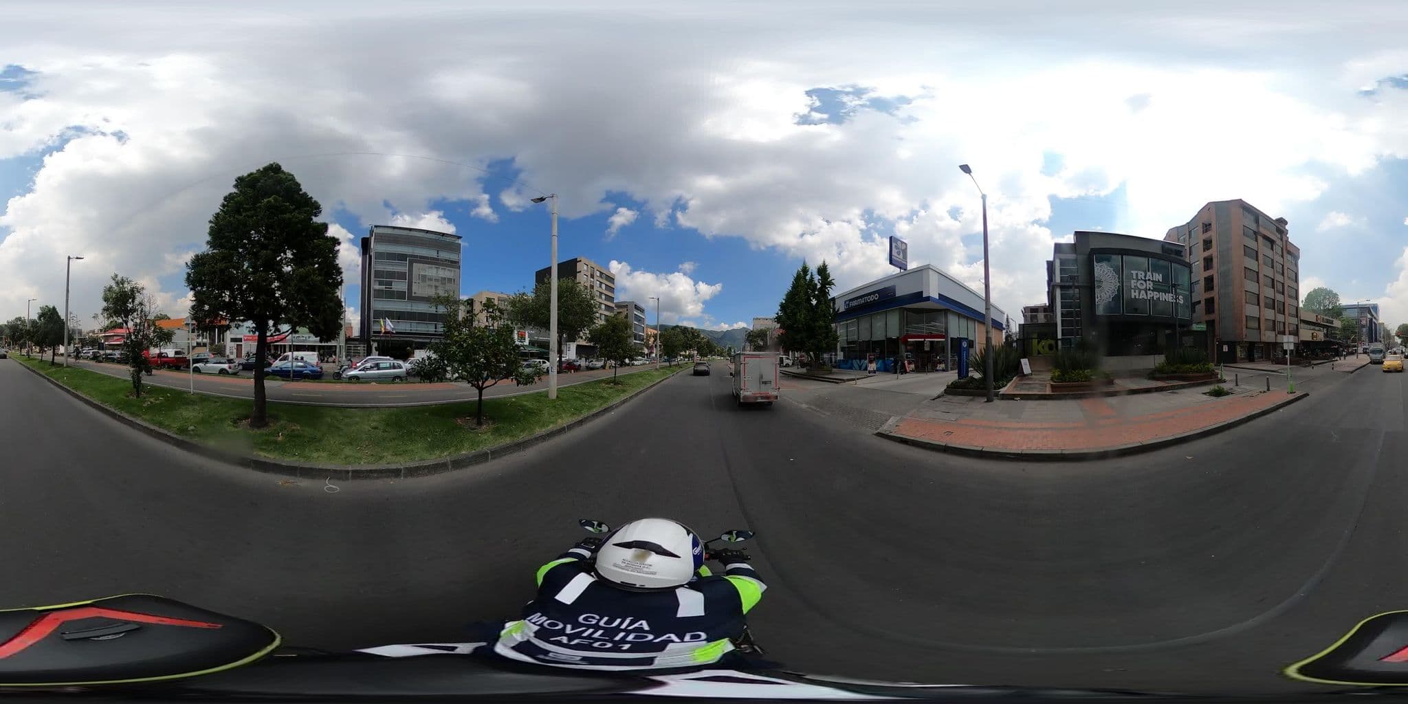 Street view near 116 hotel Bogotá, Barrio San Luis — © krojasSDM (CC BY-SA · Mapillary)