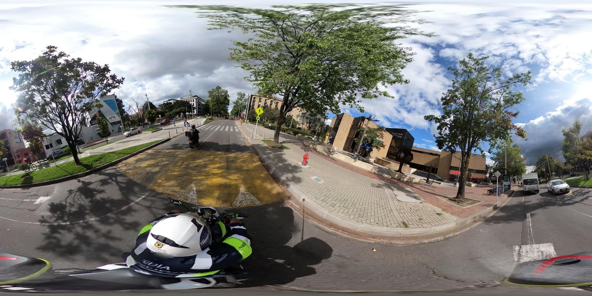 Street view near Hotel Morrison, Barrio San Luis — © jramonSDM (CC BY-SA · Mapillary)
